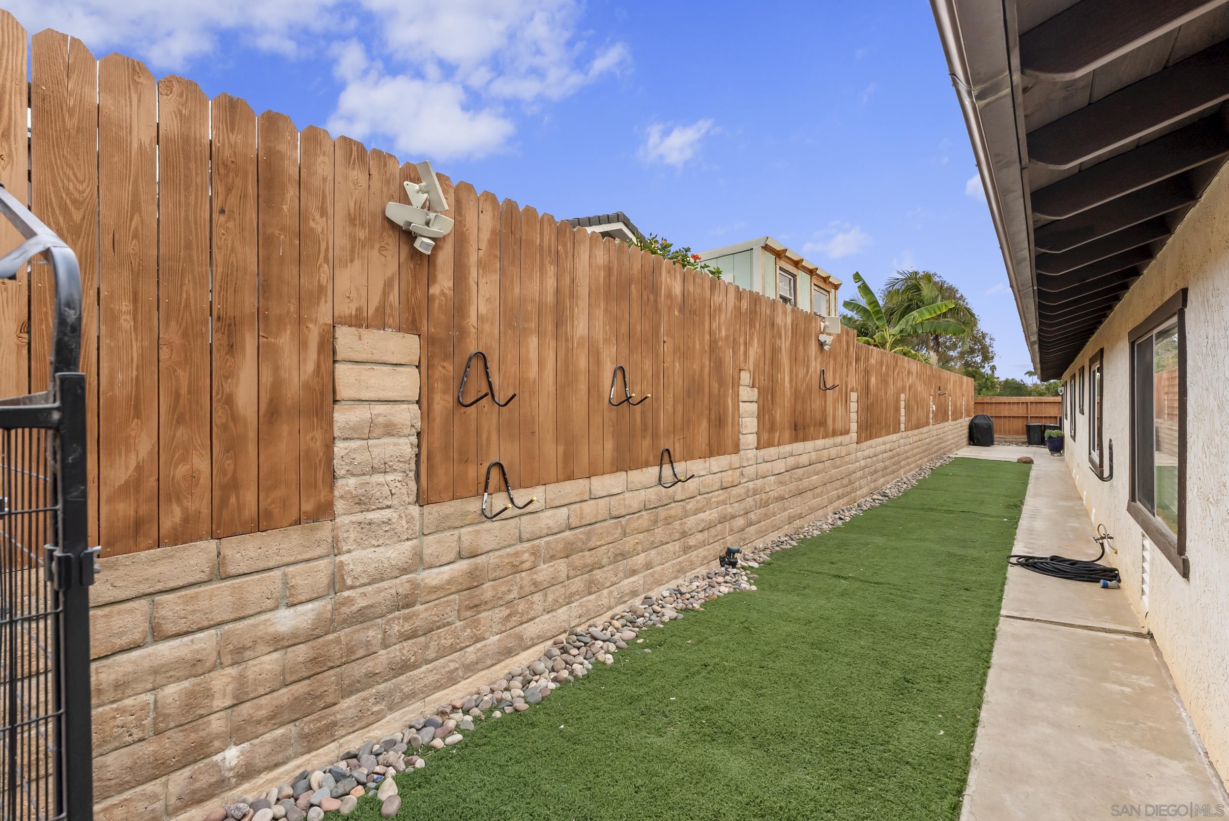 Detail Gallery Image 46 of 54 For 1918  Odell Cir, Vista,  CA 92084 - 3 Beds | 2/1 Baths