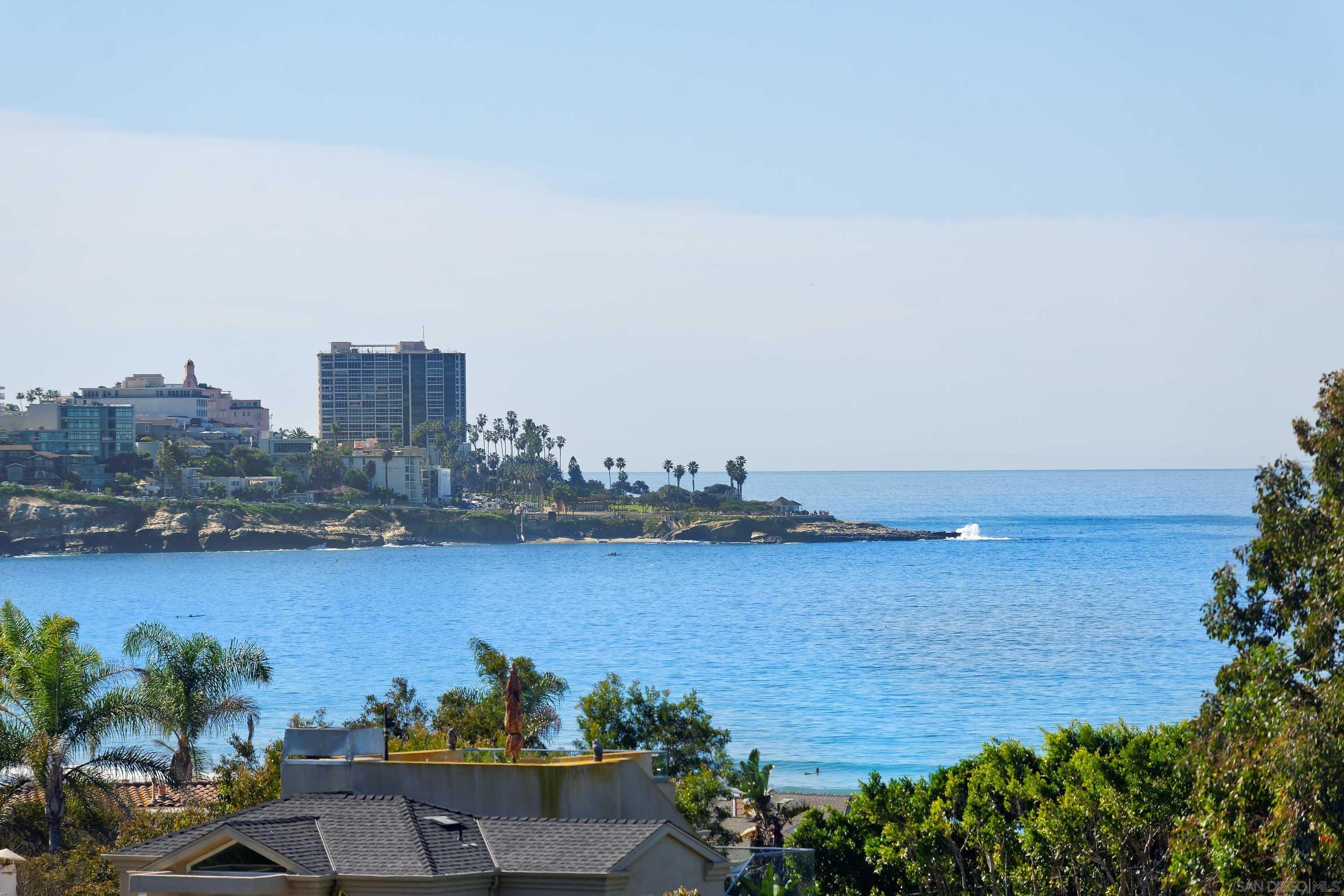 Detail Gallery Image 2 of 41 For 2320  Camino Del Collado, La Jolla,  CA 92037 - 3 Beds | 4 Baths