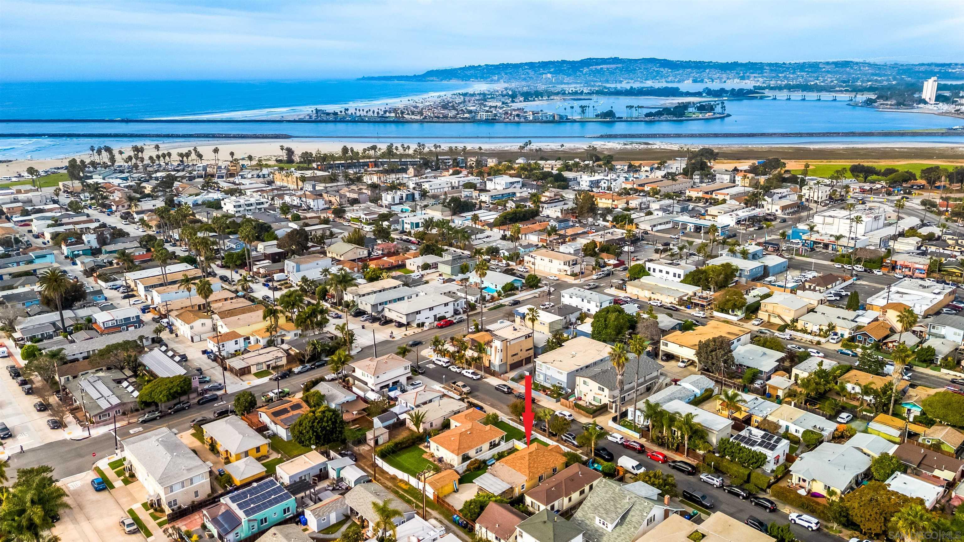 Detail Gallery Image 2 of 48 For 4963  Long Branch Ave, San Diego,  CA 92107 - 3 Beds | 2 Baths