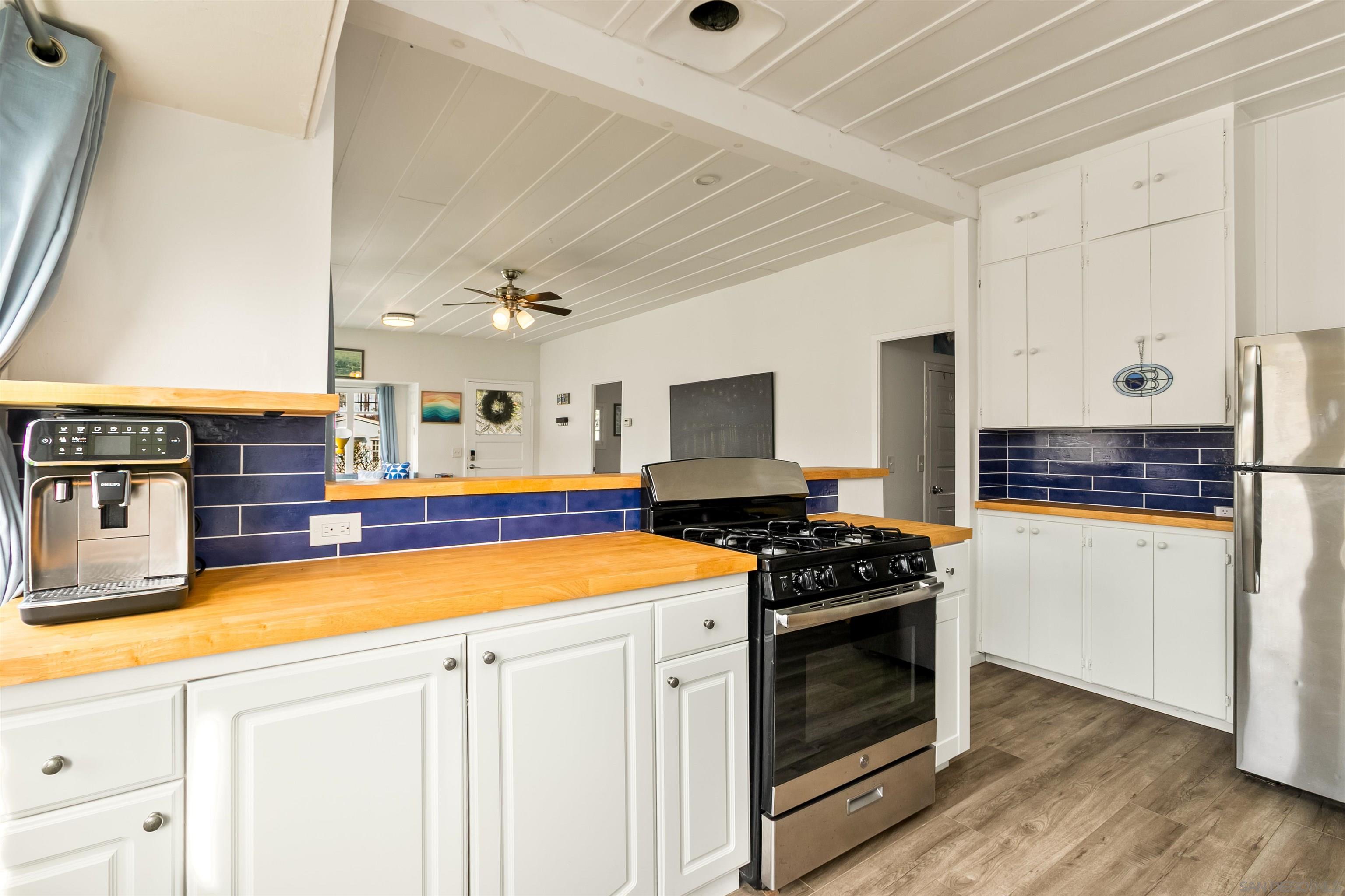 Detail Gallery Image 13 of 48 For 4963  Long Branch Ave, San Diego,  CA 92107 - 3 Beds | 2 Baths