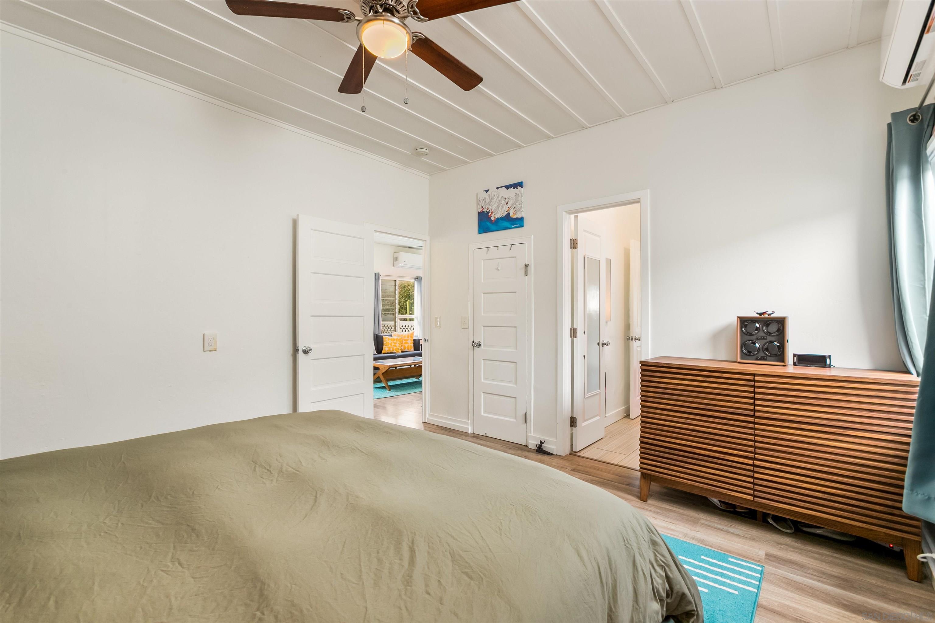 Detail Gallery Image 18 of 48 For 4963  Long Branch Ave, San Diego,  CA 92107 - 3 Beds | 2 Baths