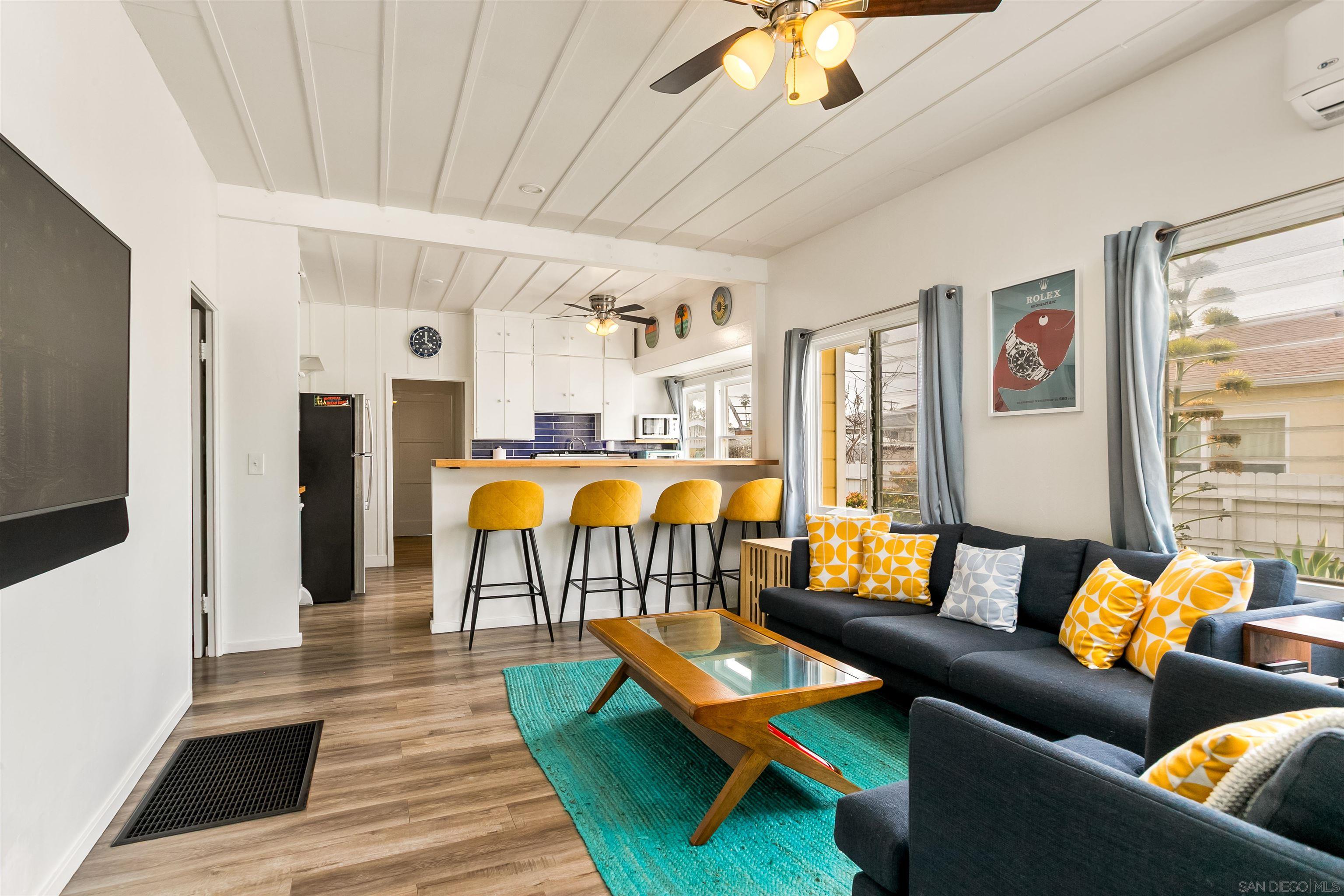 Detail Gallery Image 9 of 48 For 4963  Long Branch Ave, San Diego,  CA 92107 - 3 Beds | 2 Baths