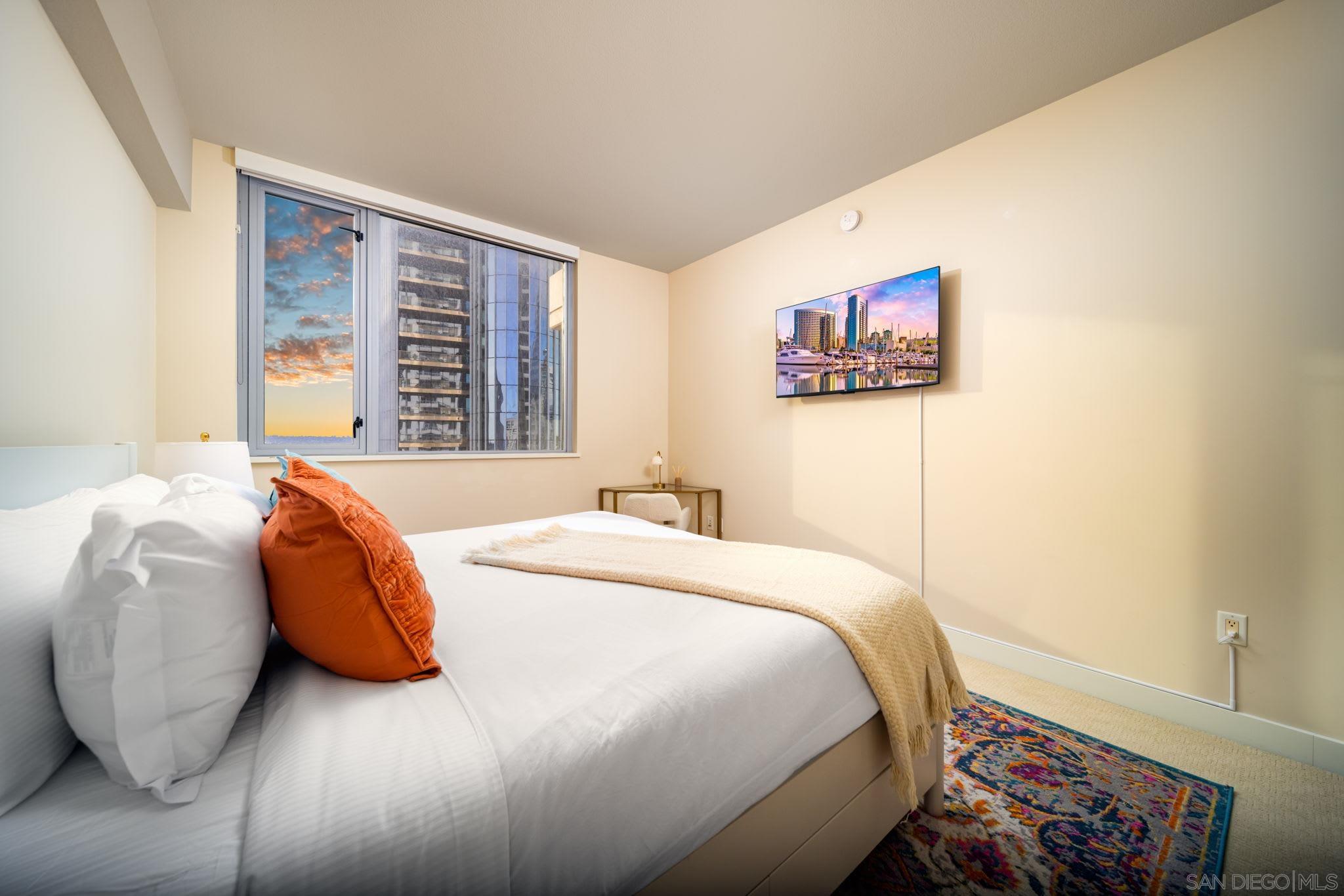 Detail Gallery Image 16 of 53 For 700 W E St  1502, San Diego,  CA 92101 - 2 Beds | 2 Baths