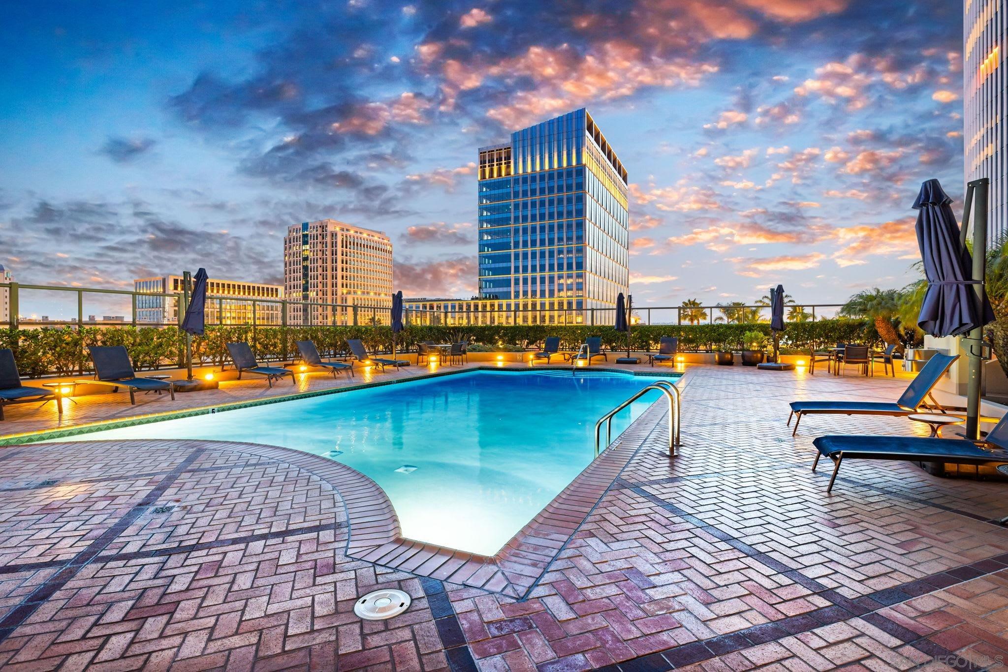 Detail Gallery Image 29 of 53 For 700 W E St  1502, San Diego,  CA 92101 - 2 Beds | 2 Baths