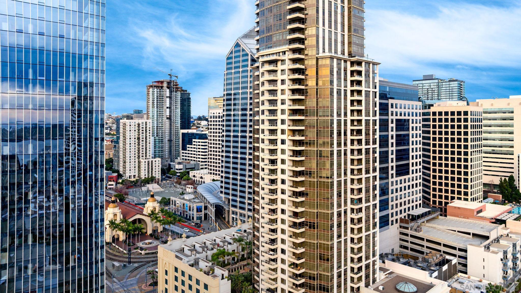 Detail Gallery Image 30 of 53 For 700 W E St  1502, San Diego,  CA 92101 - 2 Beds | 2 Baths