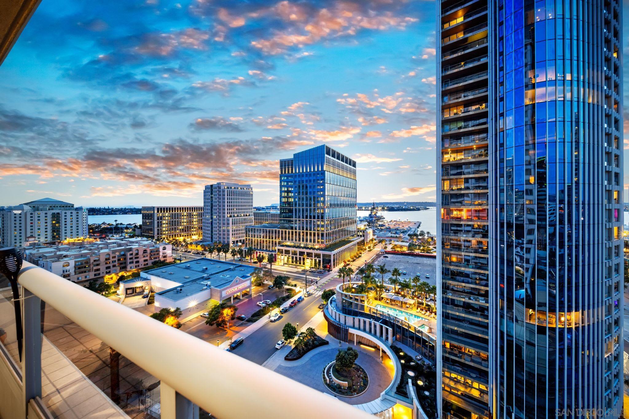 Detail Gallery Image 34 of 53 For 700 W E St  1502, San Diego,  CA 92101 - 2 Beds | 2 Baths