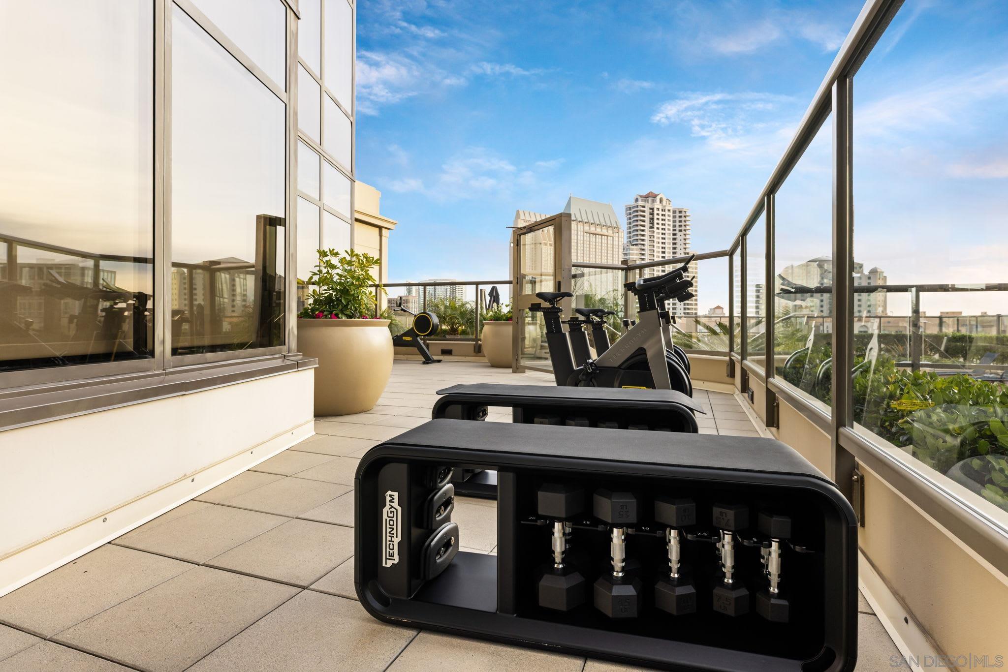 Detail Gallery Image 39 of 53 For 700 W E St  1502, San Diego,  CA 92101 - 2 Beds | 2 Baths