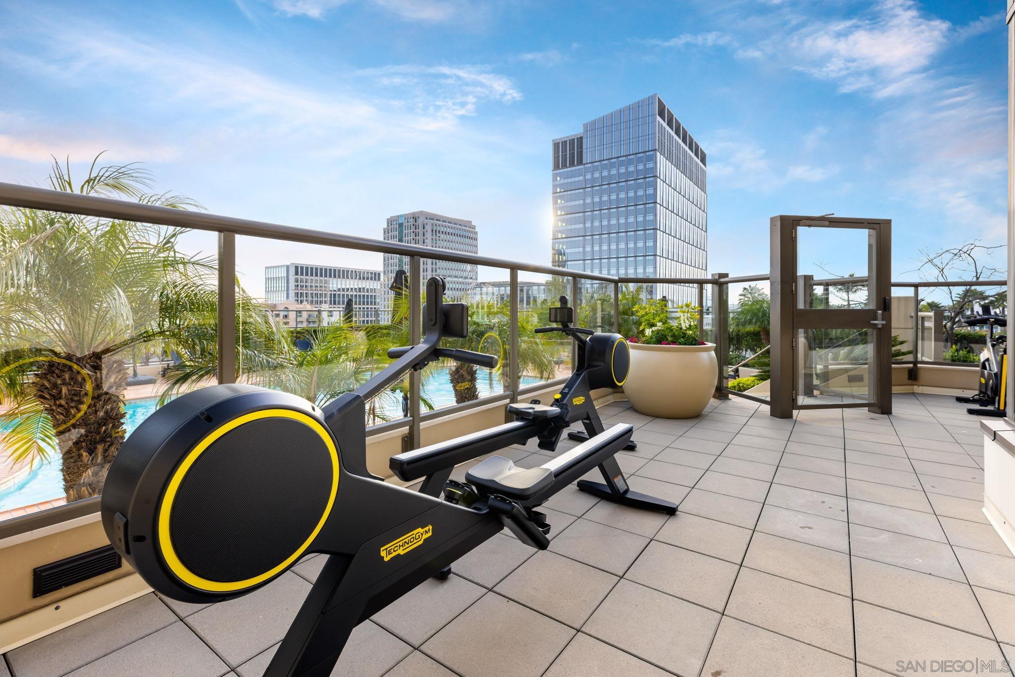 Detail Gallery Image 41 of 53 For 700 W E St  1502, San Diego,  CA 92101 - 2 Beds | 2 Baths