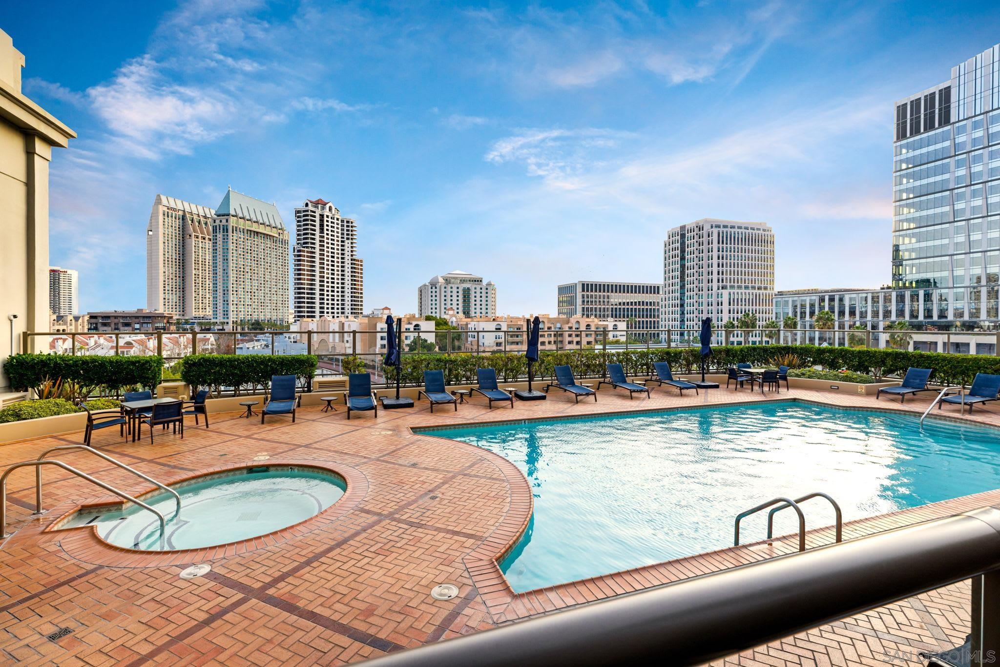 Detail Gallery Image 44 of 53 For 700 W E St  1502, San Diego,  CA 92101 - 2 Beds | 2 Baths