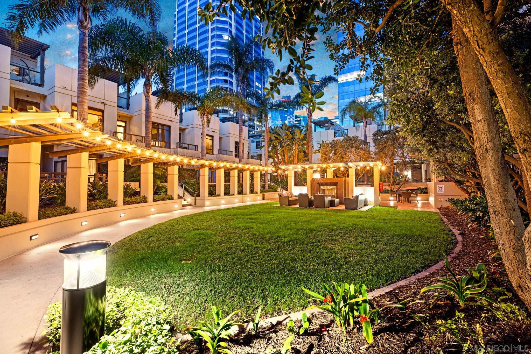 Detail Gallery Image 47 of 53 For 700 W E St  1502, San Diego,  CA 92101 - 2 Beds | 2 Baths