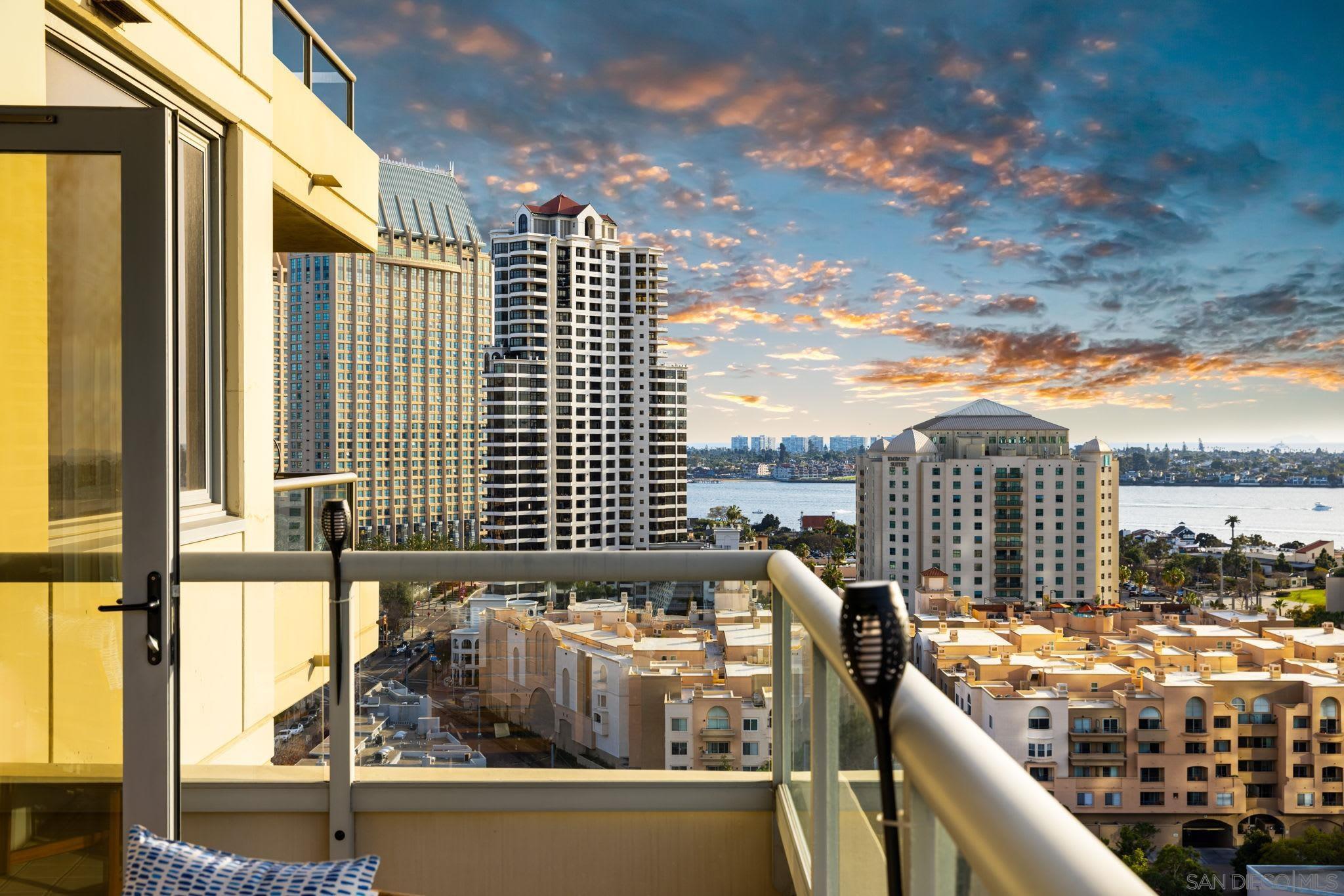 Detail Gallery Image 53 of 53 For 700 W E St  1502, San Diego,  CA 92101 - 2 Beds | 2 Baths