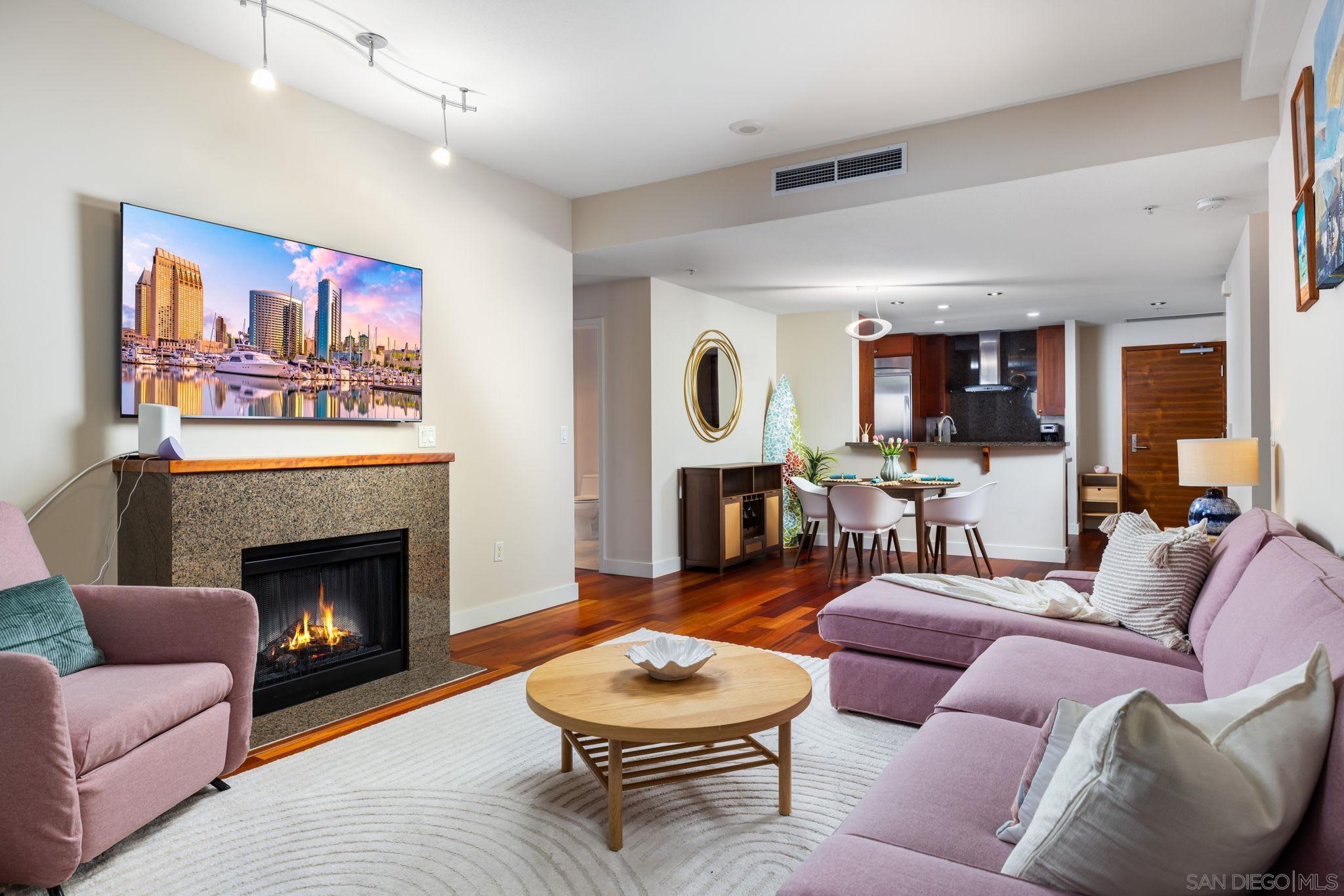 Detail Gallery Image 8 of 53 For 700 W E St  1502, San Diego,  CA 92101 - 2 Beds | 2 Baths