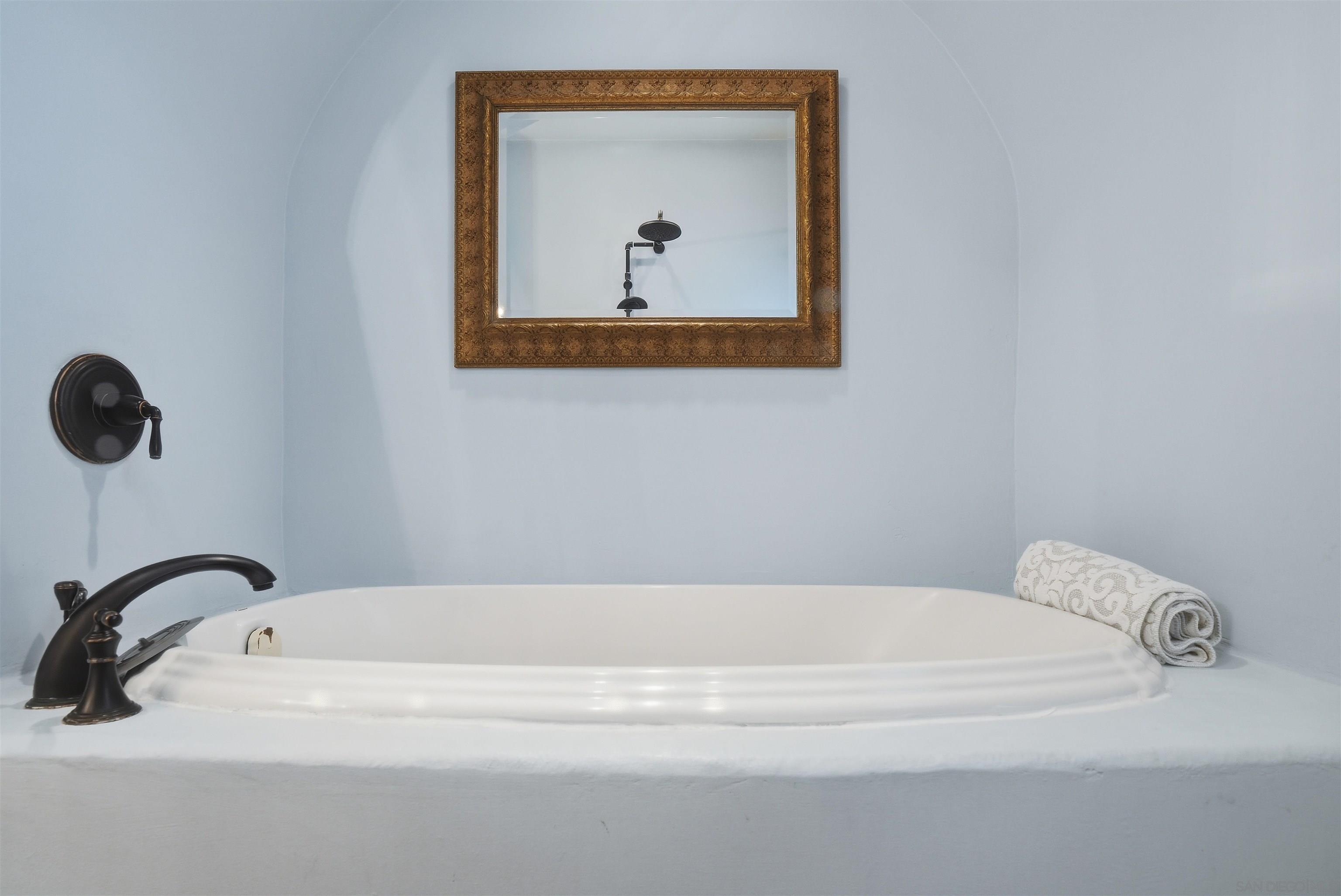 Detail Gallery Image 27 of 45 For 258  H Ave, Coronado,  CA 92118 - 7 Beds | 5/1 Baths