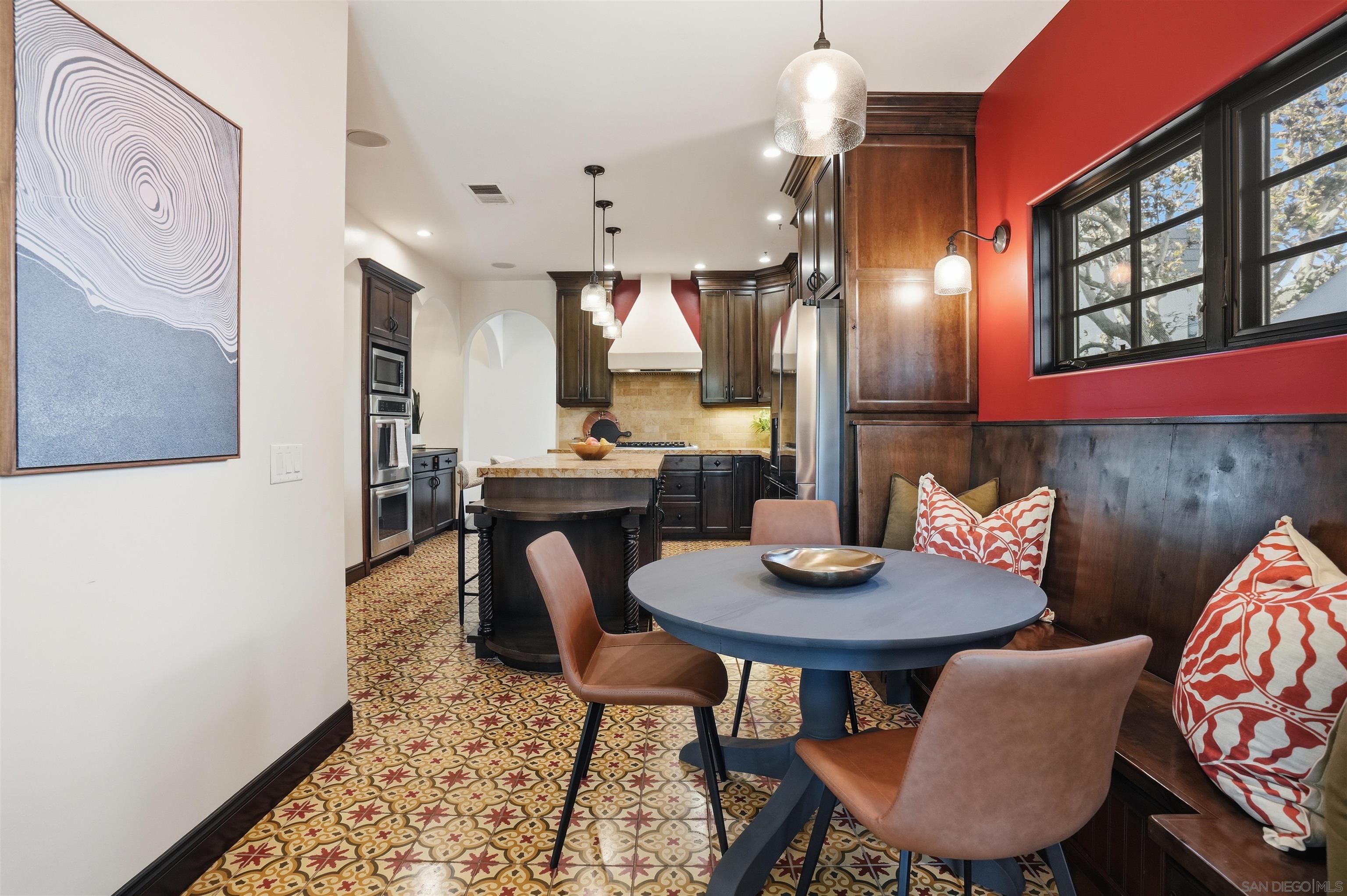 Detail Gallery Image 10 of 45 For 258  H Ave, Coronado,  CA 92118 - 7 Beds | 5/1 Baths