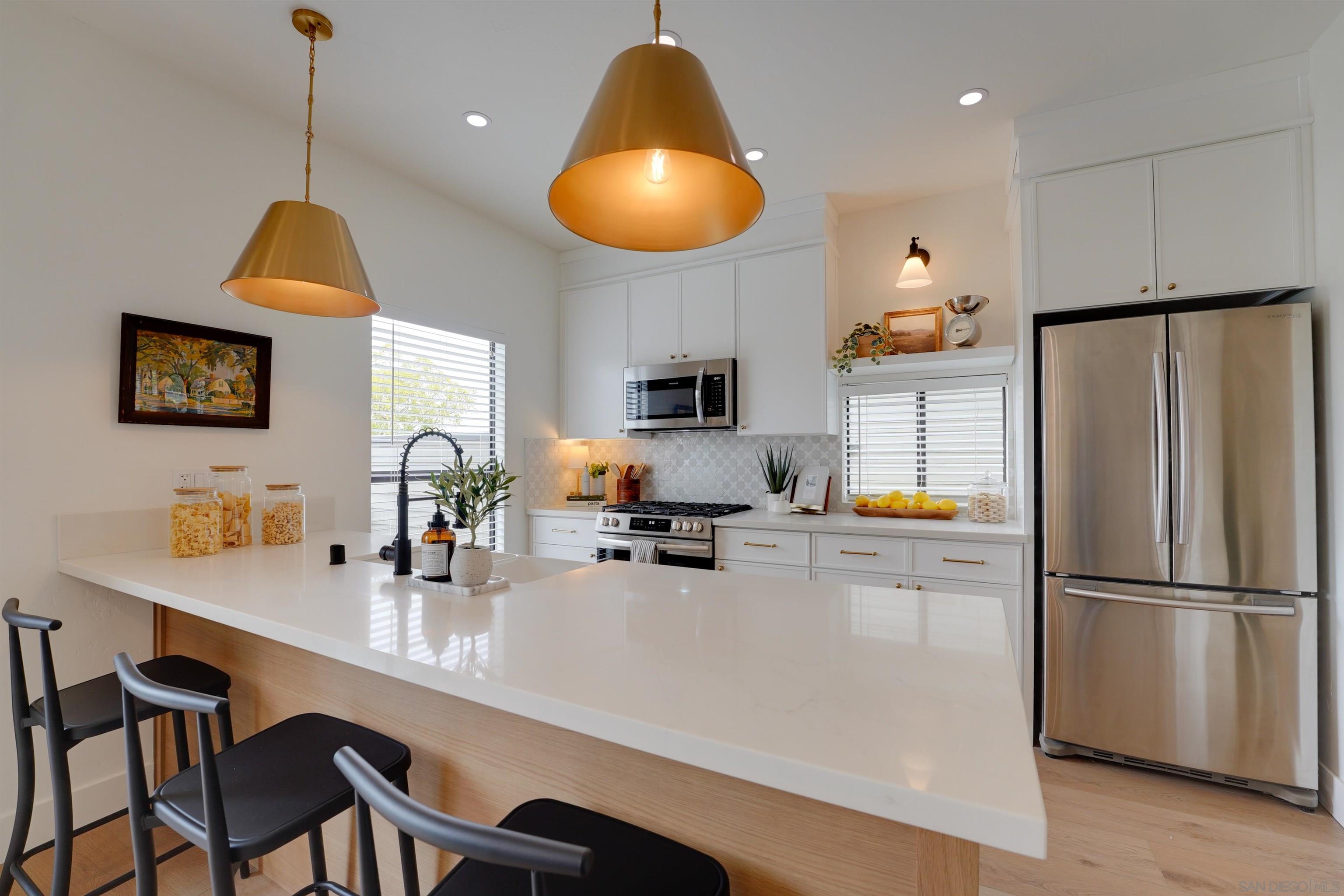 Detail Gallery Image 13 of 46 For 159  Grandview Street, Encinitas,  CA 92024 - 2 Beds | 2/1 Baths