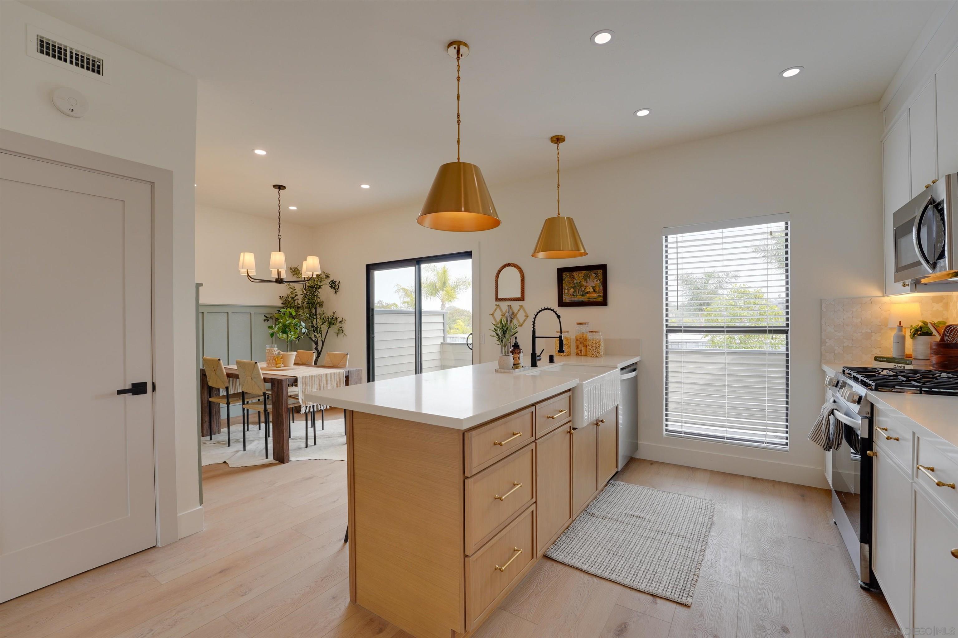 Detail Gallery Image 16 of 46 For 159  Grandview Street, Encinitas,  CA 92024 - 2 Beds | 2/1 Baths