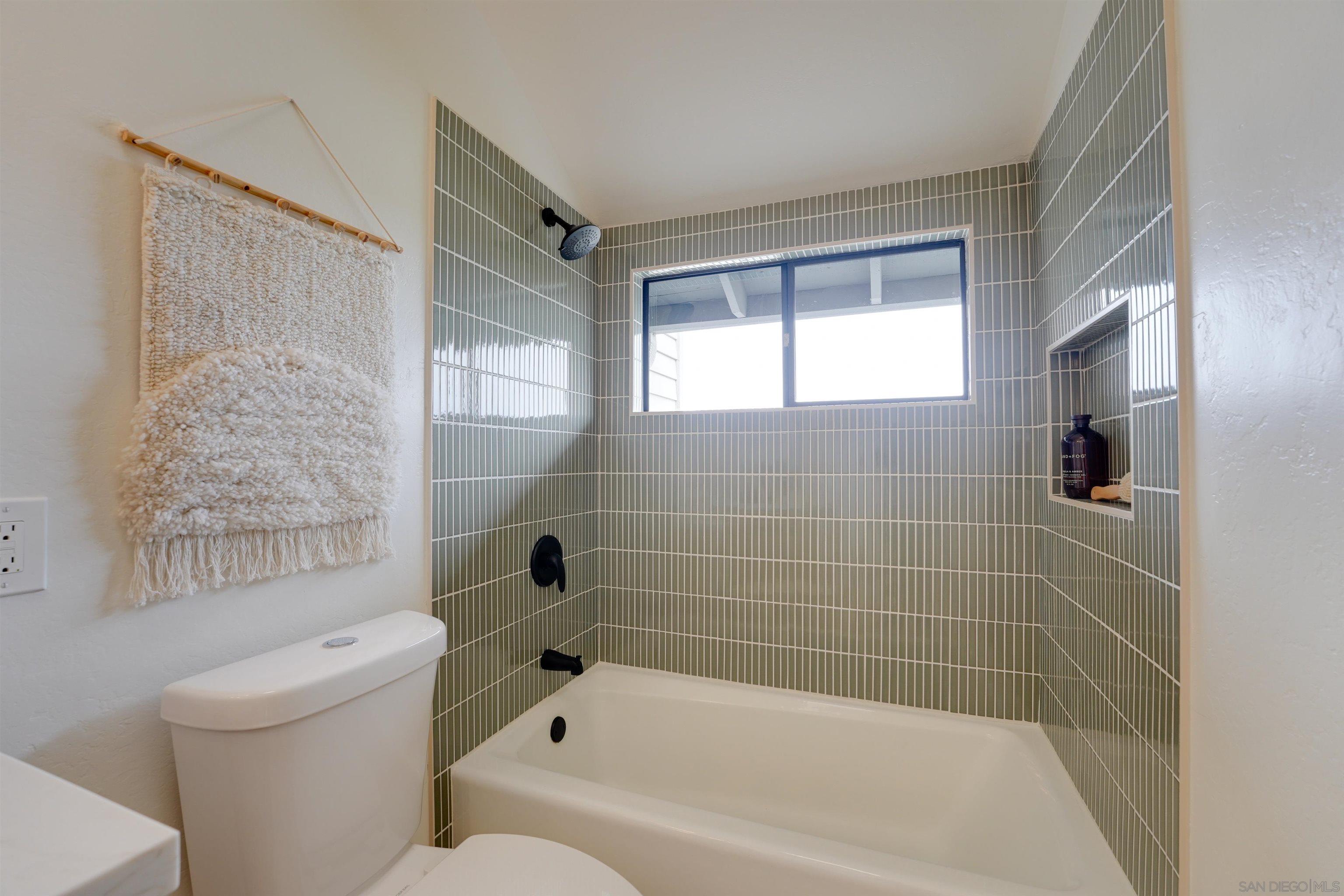 Detail Gallery Image 28 of 46 For 159  Grandview Street, Encinitas,  CA 92024 - 2 Beds | 2/1 Baths