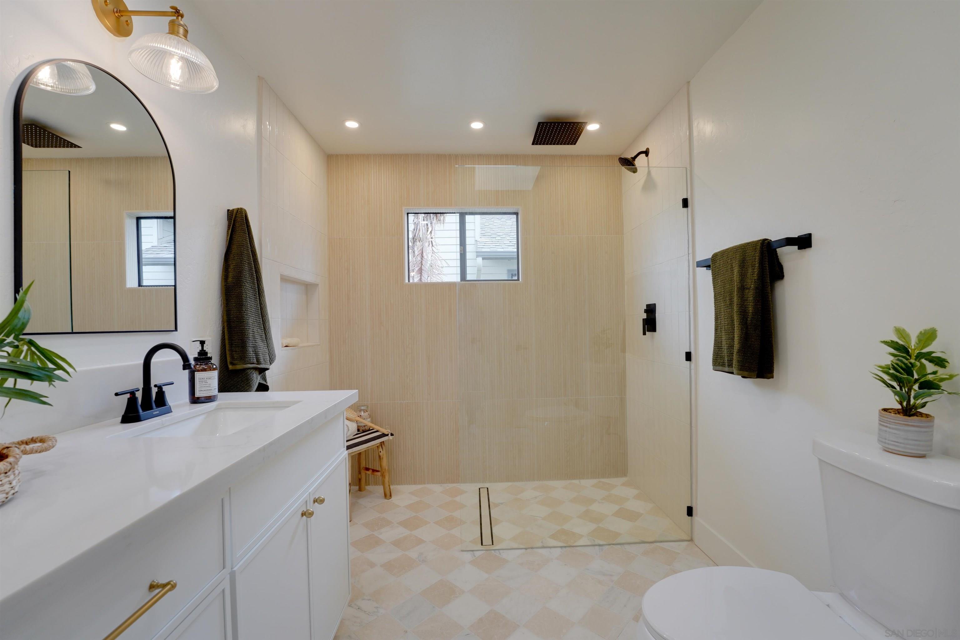 Detail Gallery Image 35 of 46 For 159  Grandview Street, Encinitas,  CA 92024 - 2 Beds | 2/1 Baths