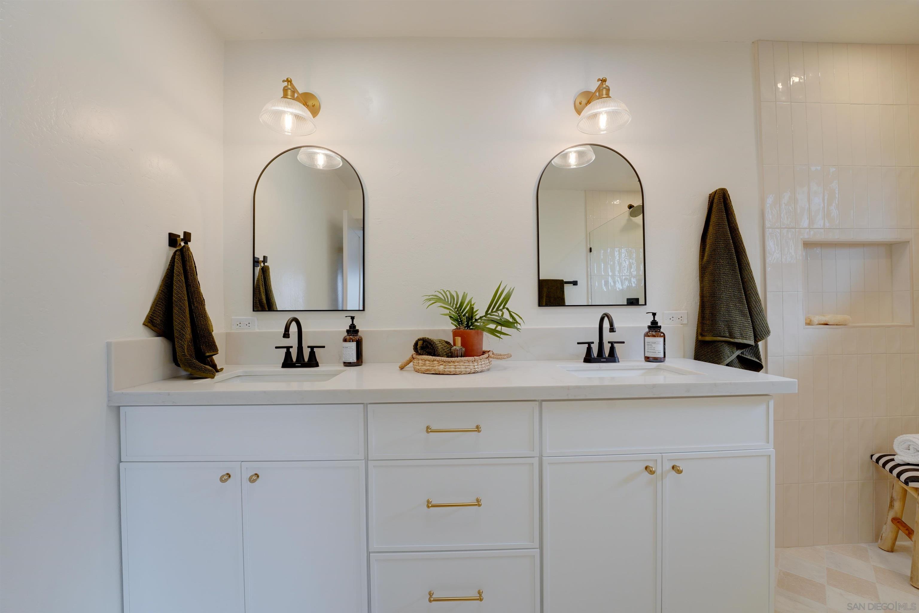 Detail Gallery Image 37 of 46 For 159  Grandview Street, Encinitas,  CA 92024 - 2 Beds | 2/1 Baths