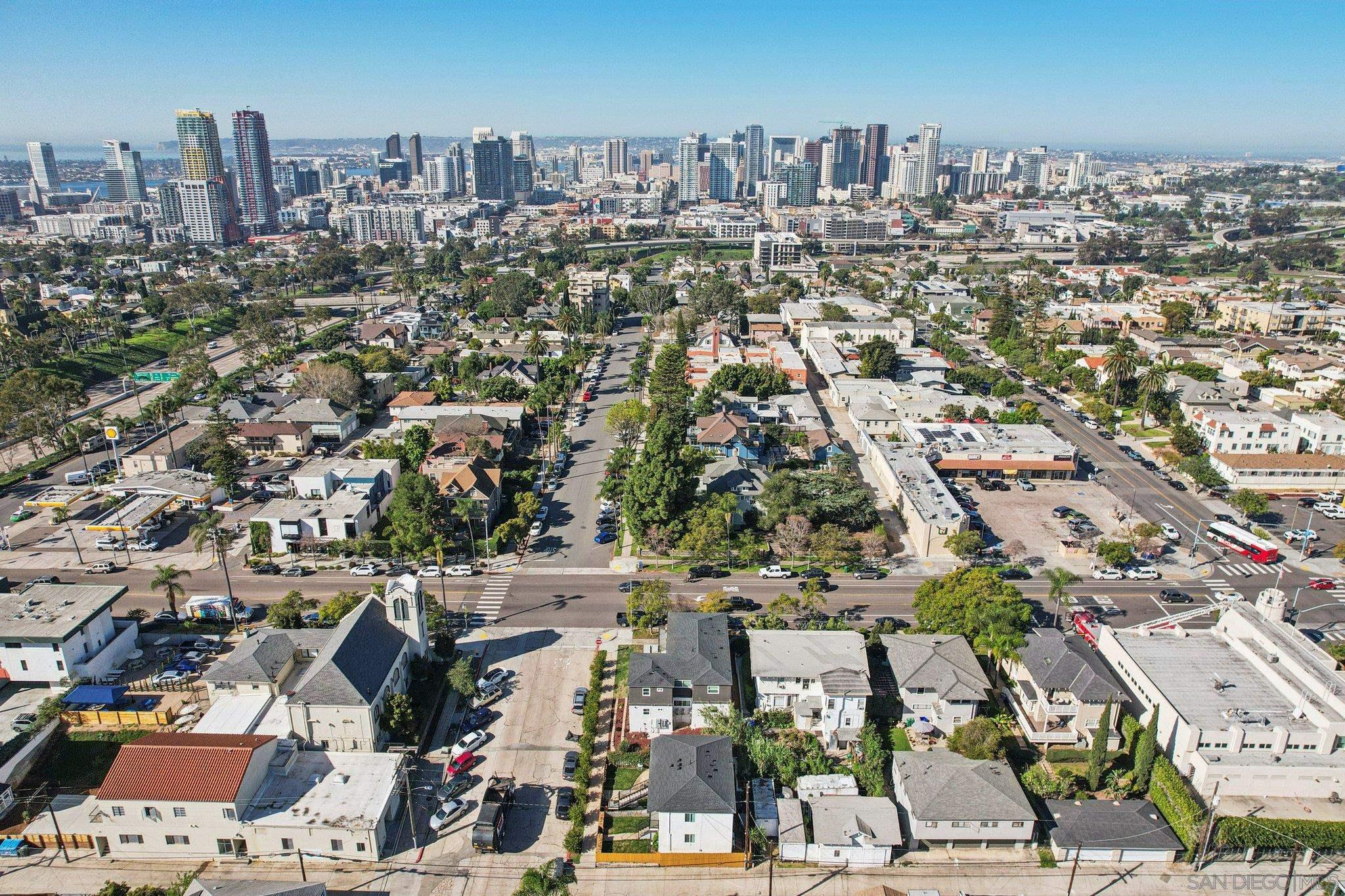 Detail Gallery Image 7 of 8 For 913  25th Street, San Diego,  CA 92102 - – Beds | – Baths