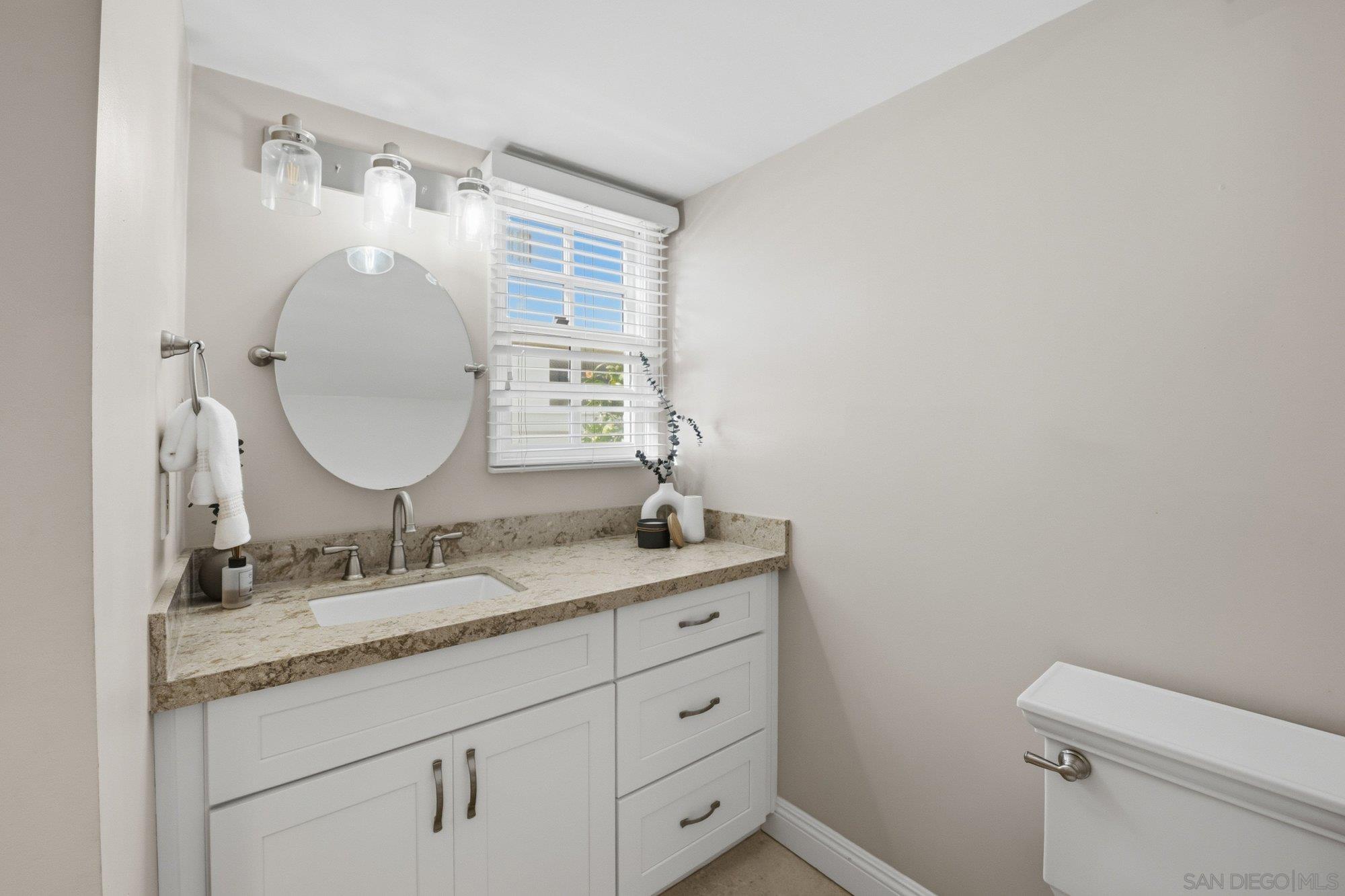 Detail Gallery Image 16 of 48 For 868  a Ave, Coronado,  CA 92118 - 4 Beds | 2/1 Baths