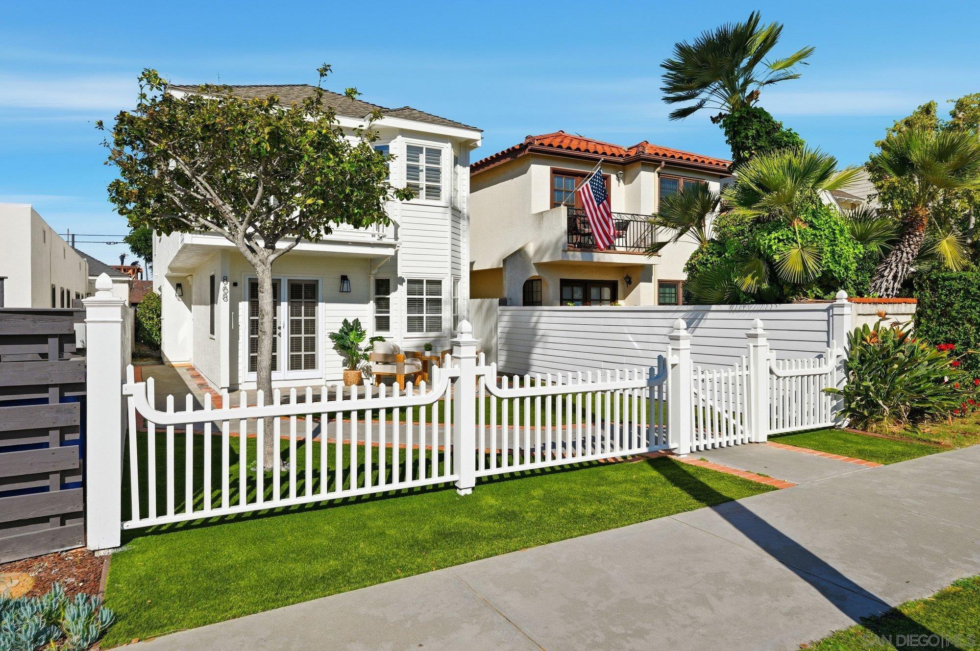 Detail Gallery Image 35 of 48 For 868  a Ave, Coronado,  CA 92118 - 4 Beds | 2/1 Baths