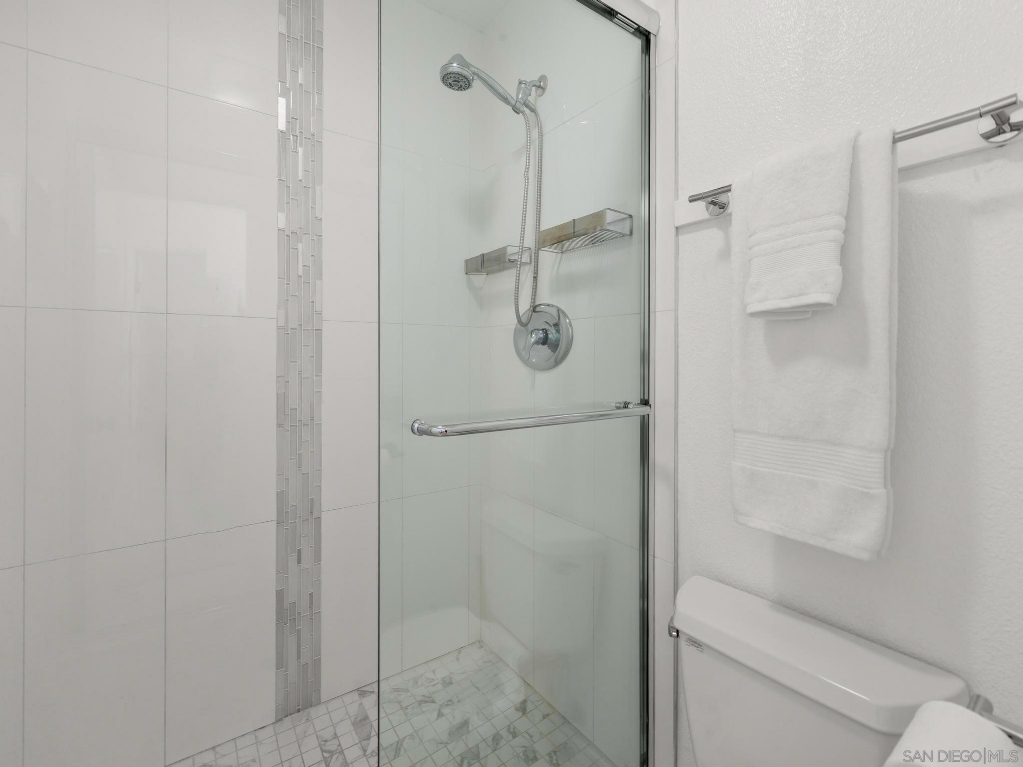 Detail Gallery Image 14 of 52 For 1251  Parker Pl  2d,  San Diego,  CA 92109 - 2 Beds | 2 Baths