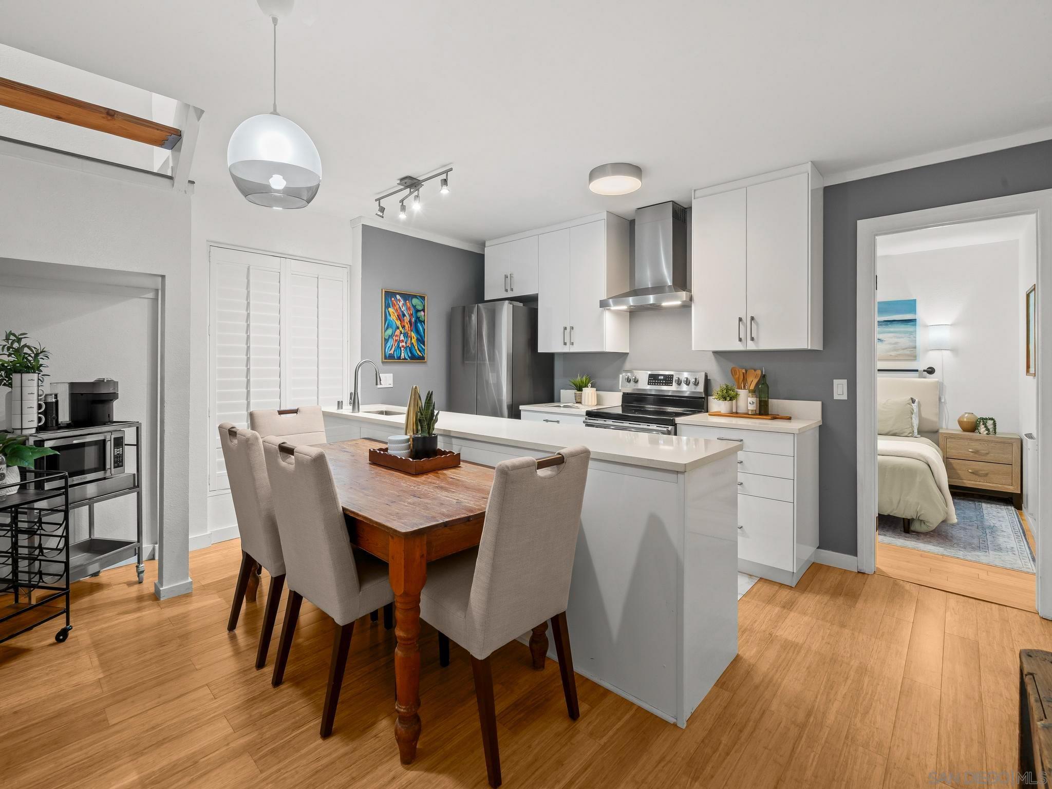 Detail Gallery Image 18 of 52 For 1251  Parker Pl  2d,  San Diego,  CA 92109 - 2 Beds | 2 Baths