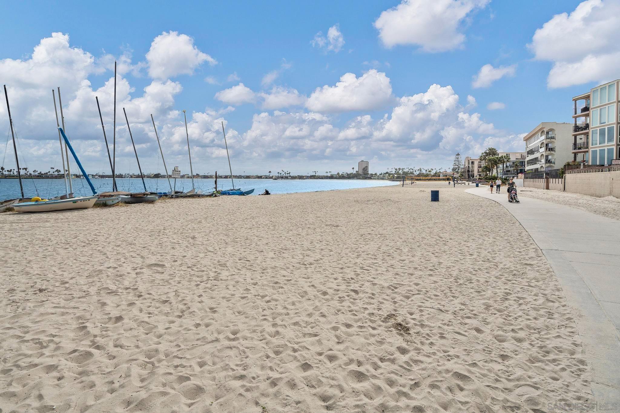 Detail Gallery Image 44 of 52 For 1251  Parker Pl  2d,  San Diego,  CA 92109 - 2 Beds | 2 Baths