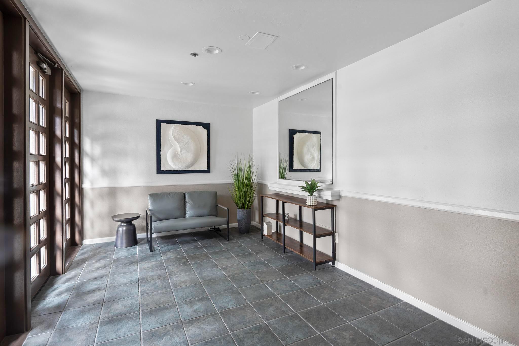 Detail Gallery Image 46 of 52 For 1251  Parker Pl  2d,  San Diego,  CA 92109 - 2 Beds | 2 Baths