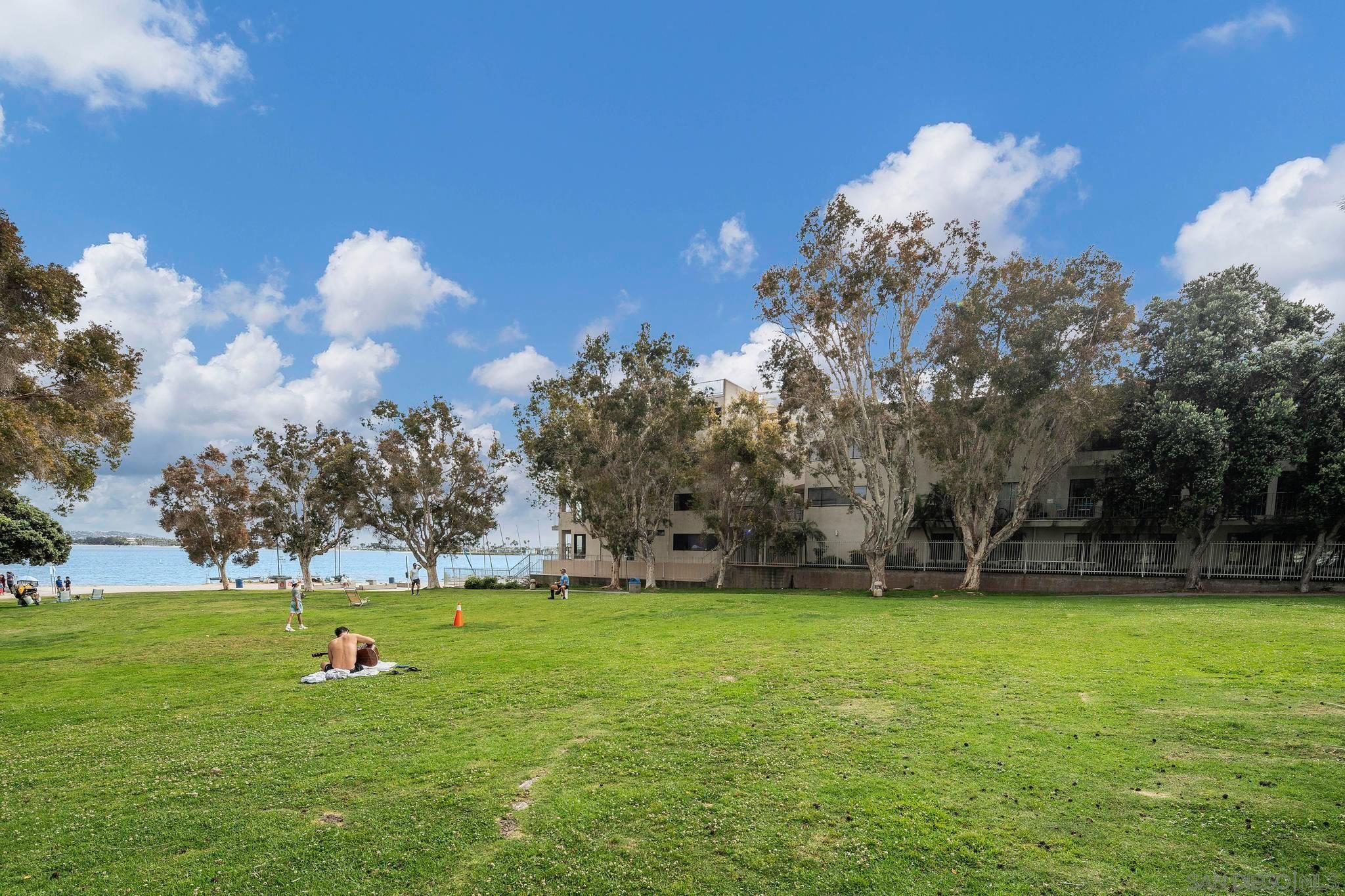 Detail Gallery Image 49 of 52 For 1251  Parker Pl  2d,  San Diego,  CA 92109 - 2 Beds | 2 Baths