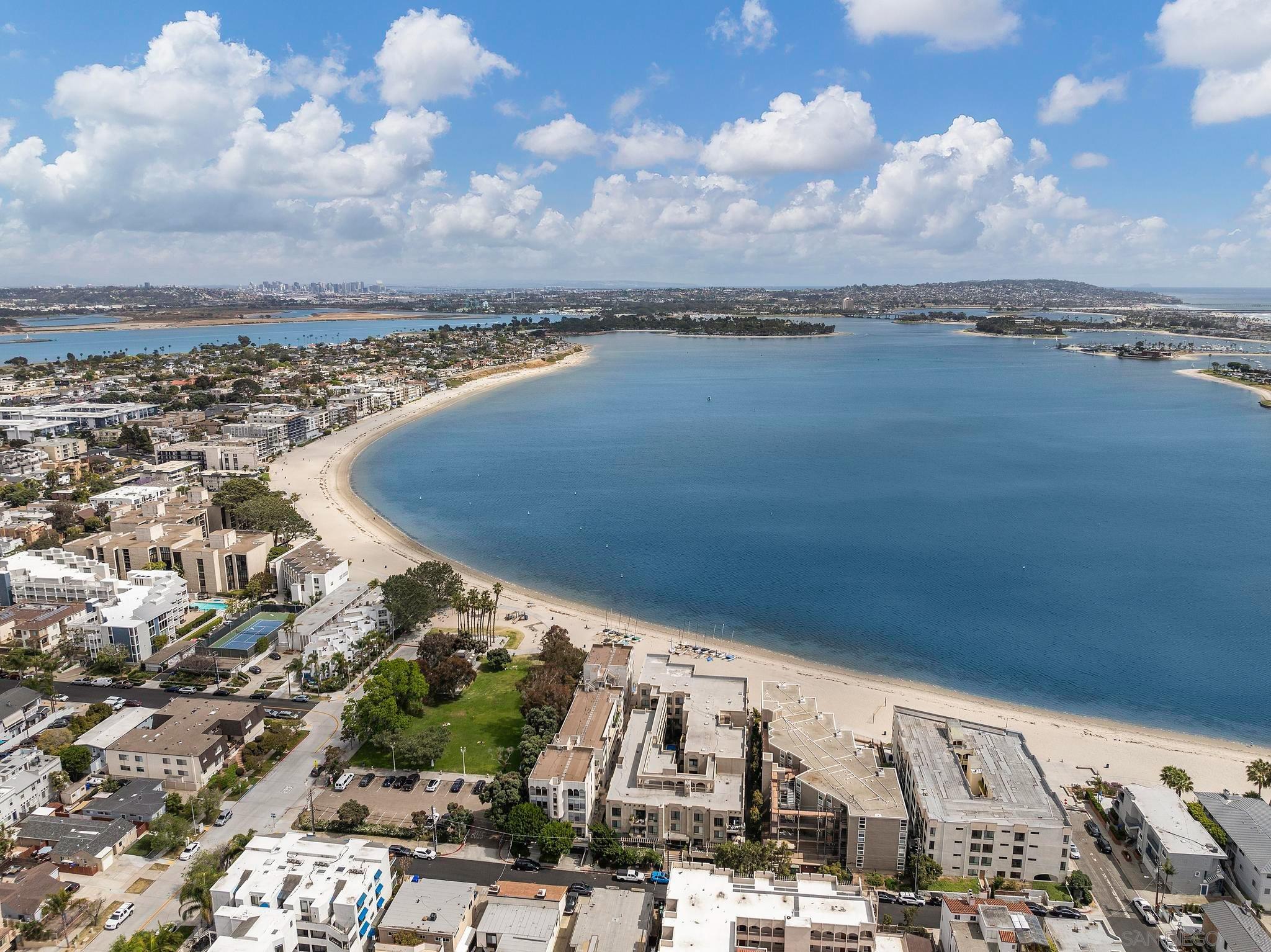 Detail Gallery Image 51 of 52 For 1251  Parker Pl  2d,  San Diego,  CA 92109 - 2 Beds | 2 Baths