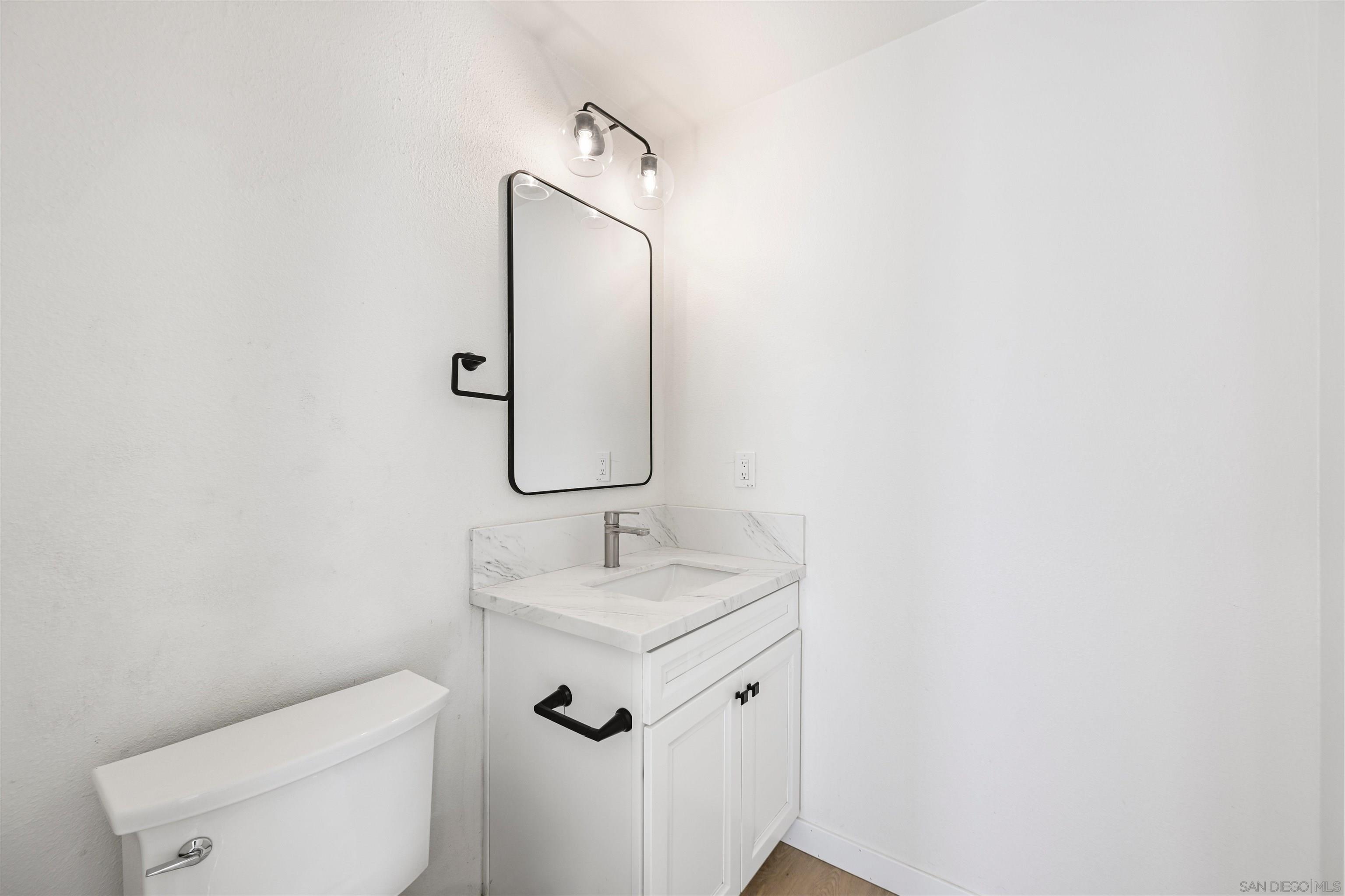 Detail Gallery Image 16 of 35 For 11218  Poblado Road, San Diego,  CA 92127 - 3 Beds | 2 Baths