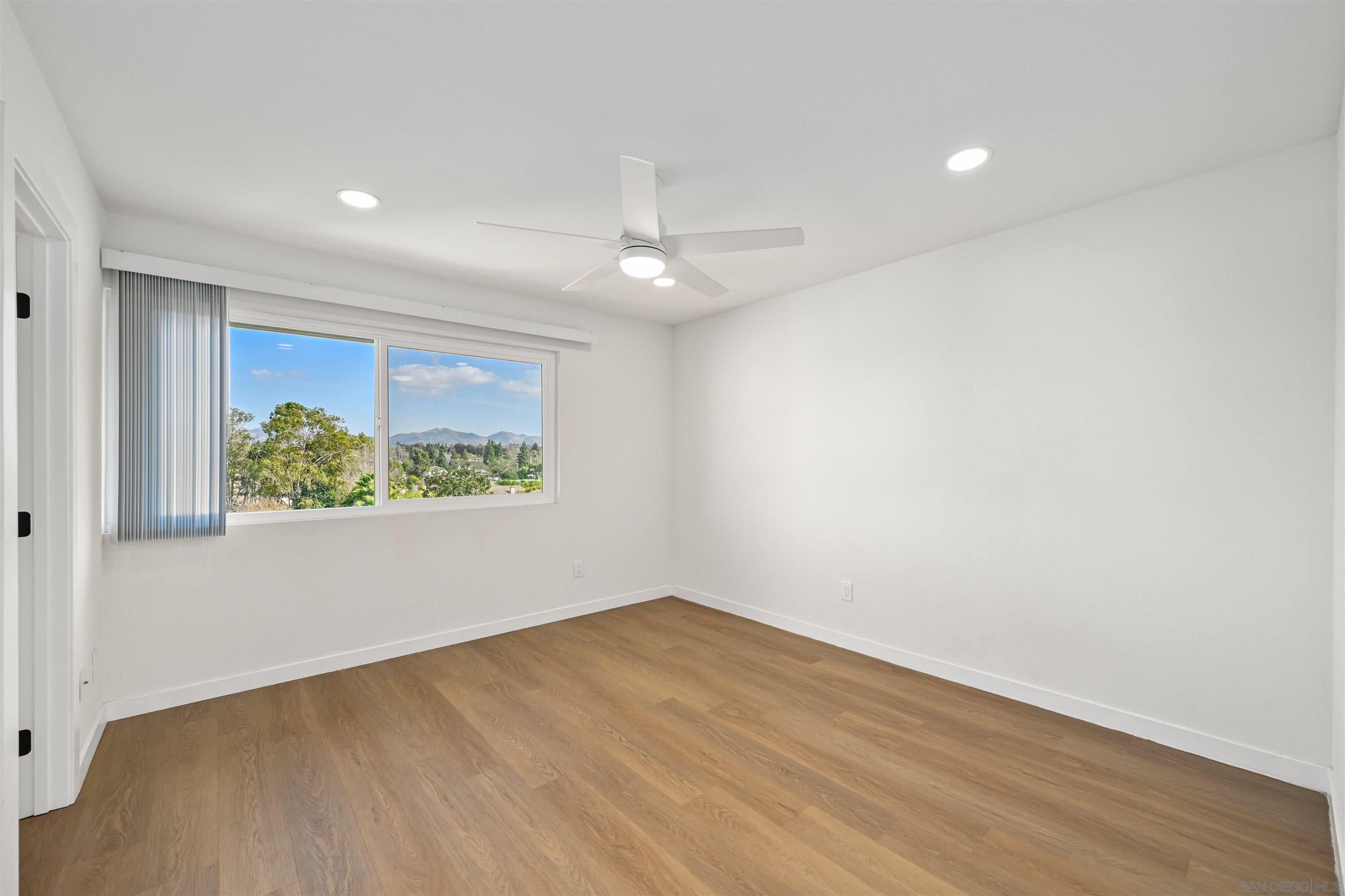 Detail Gallery Image 18 of 35 For 11218  Poblado Road, San Diego,  CA 92127 - 3 Beds | 2 Baths