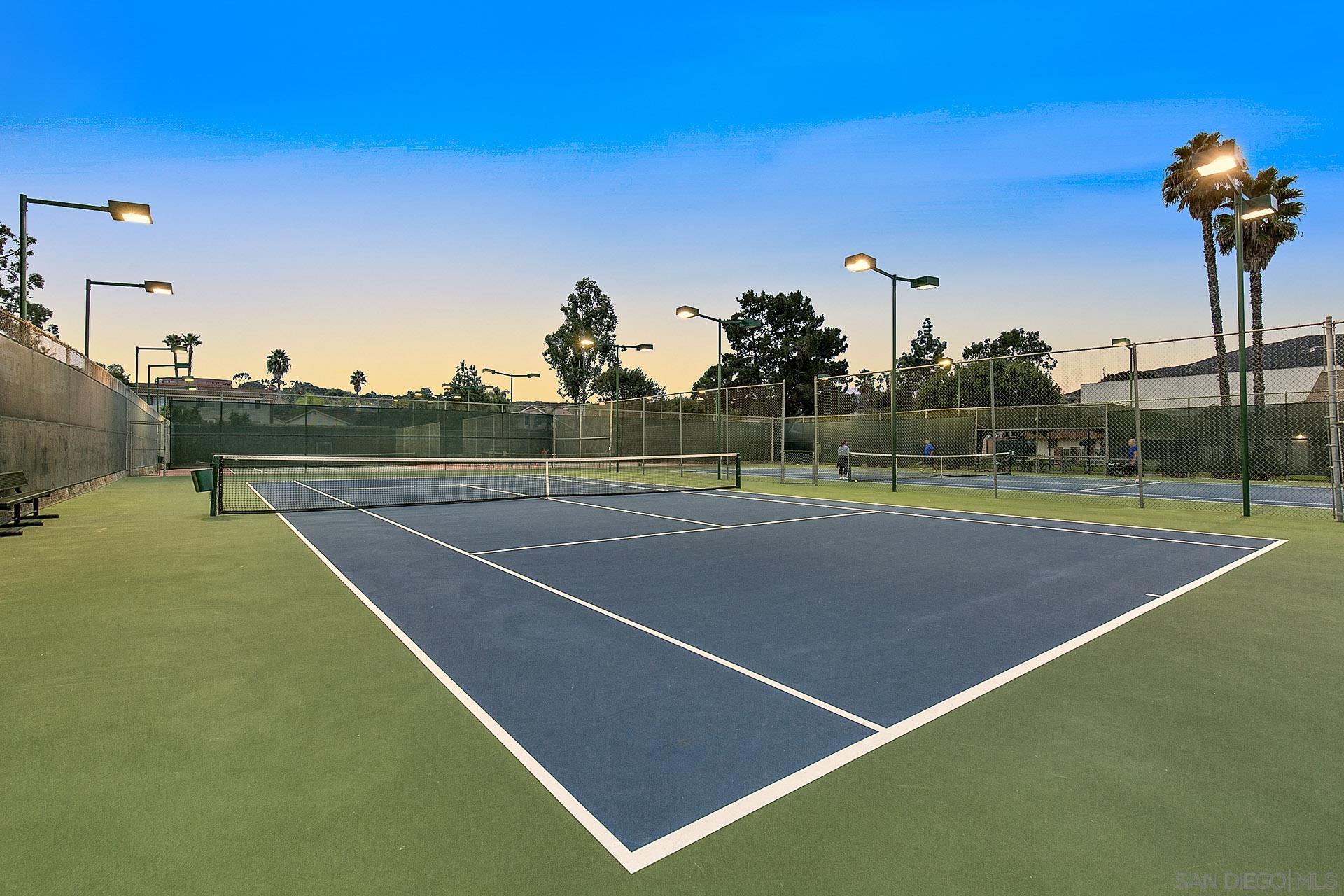 Detail Gallery Image 31 of 35 For 11218  Poblado Road, San Diego,  CA 92127 - 3 Beds | 2 Baths