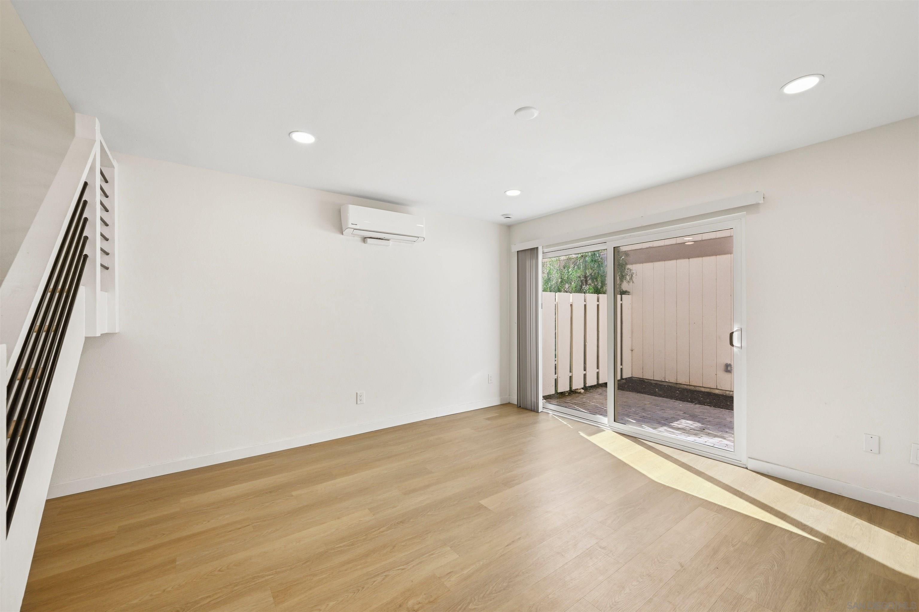 Detail Gallery Image 8 of 35 For 11218  Poblado Road, San Diego,  CA 92127 - 3 Beds | 2 Baths