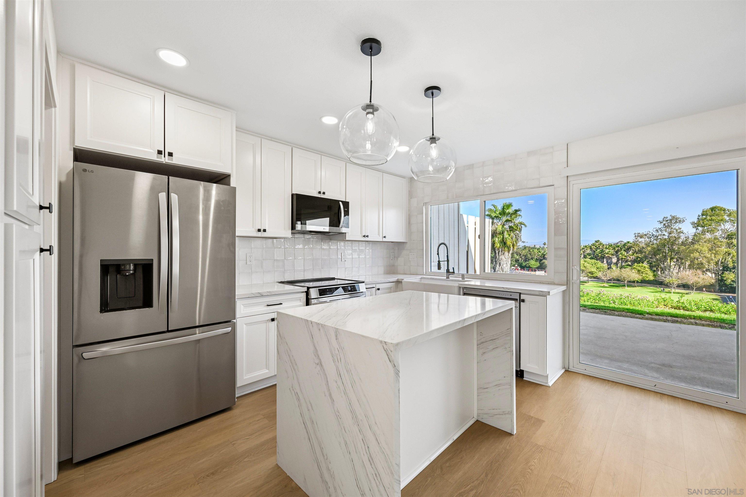 Detail Gallery Image 10 of 35 For 11218  Poblado Road, San Diego,  CA 92127 - 3 Beds | 2 Baths