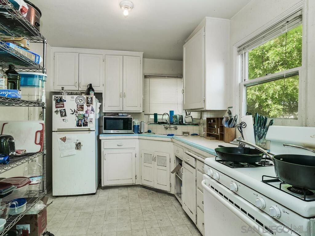 Detail Gallery Image 18 of 23 For 3104 N Evergreen, San Diego,  CA 92110 - 3 Beds | 2 Baths