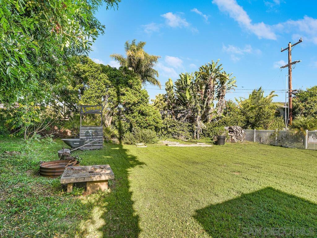 Detail Gallery Image 8 of 23 For 3104 N Evergreen, San Diego,  CA 92110 - 3 Beds | 2 Baths