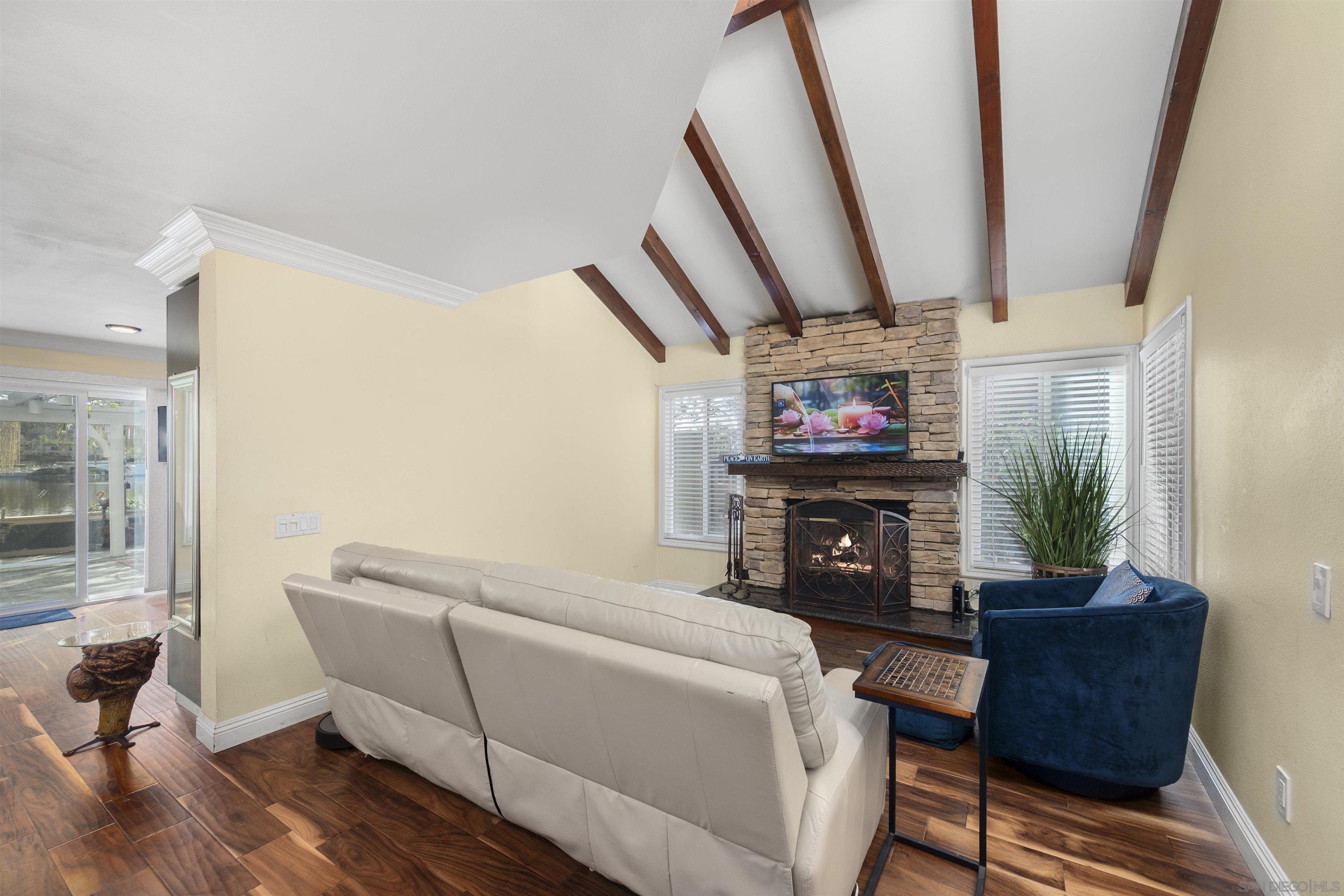 Detail Gallery Image 11 of 75 For 2092  Northshore Dr #C, Chula Vista,  CA 91913 - 3 Beds | 2/1 Baths