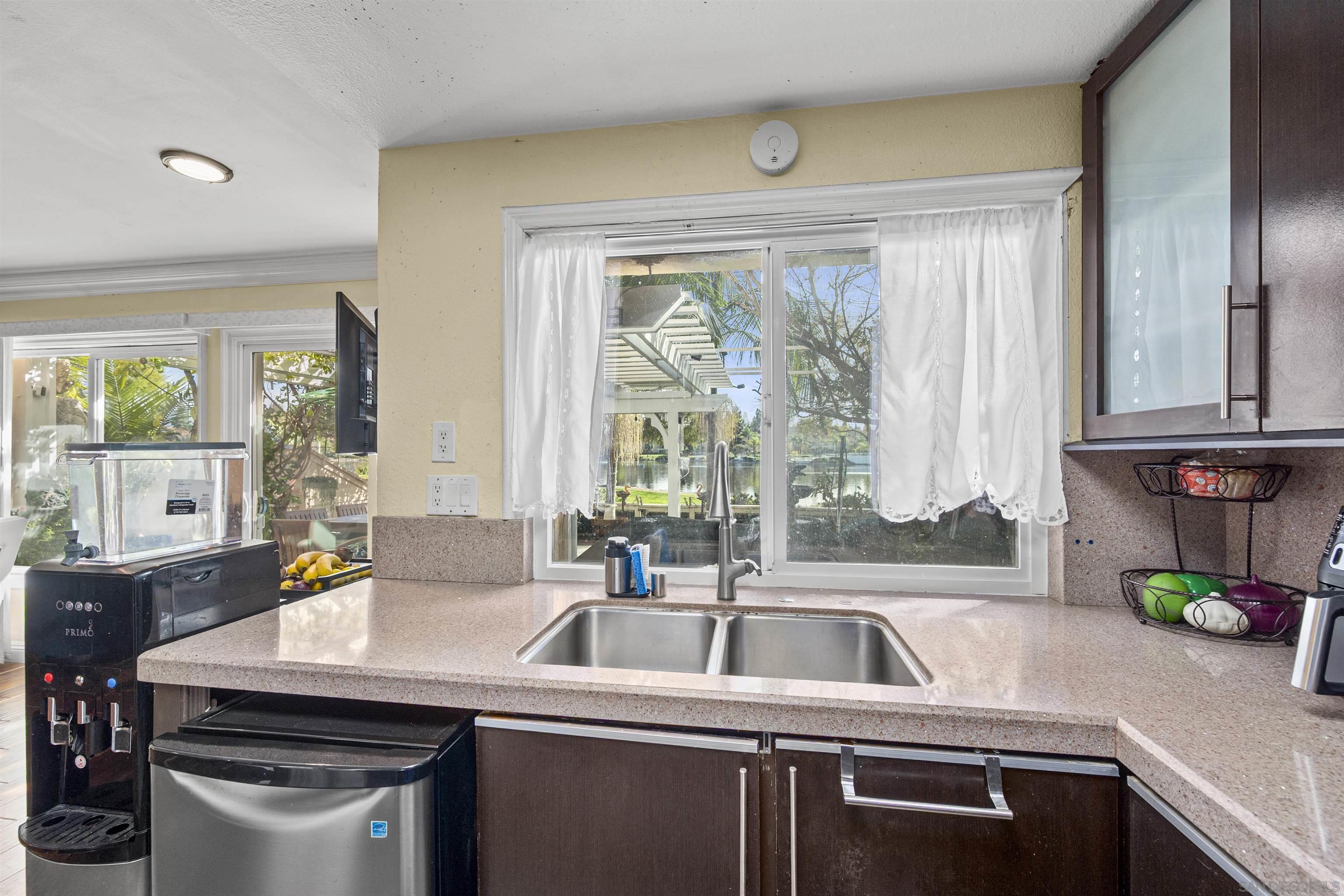 Detail Gallery Image 17 of 75 For 2092  Northshore Dr #C, Chula Vista,  CA 91913 - 3 Beds | 2/1 Baths