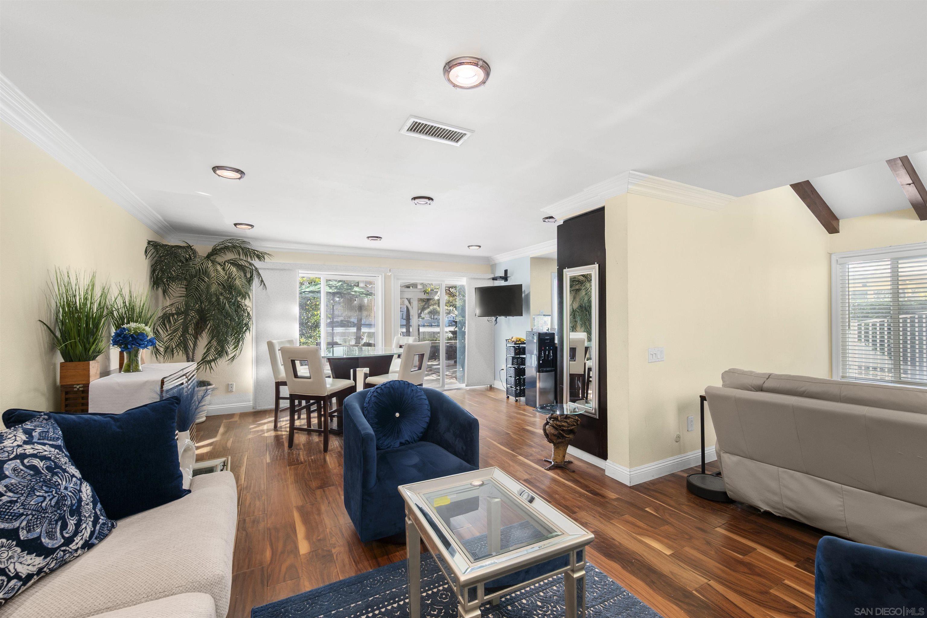 Detail Gallery Image 18 of 75 For 2092  Northshore Dr #C, Chula Vista,  CA 91913 - 3 Beds | 2/1 Baths