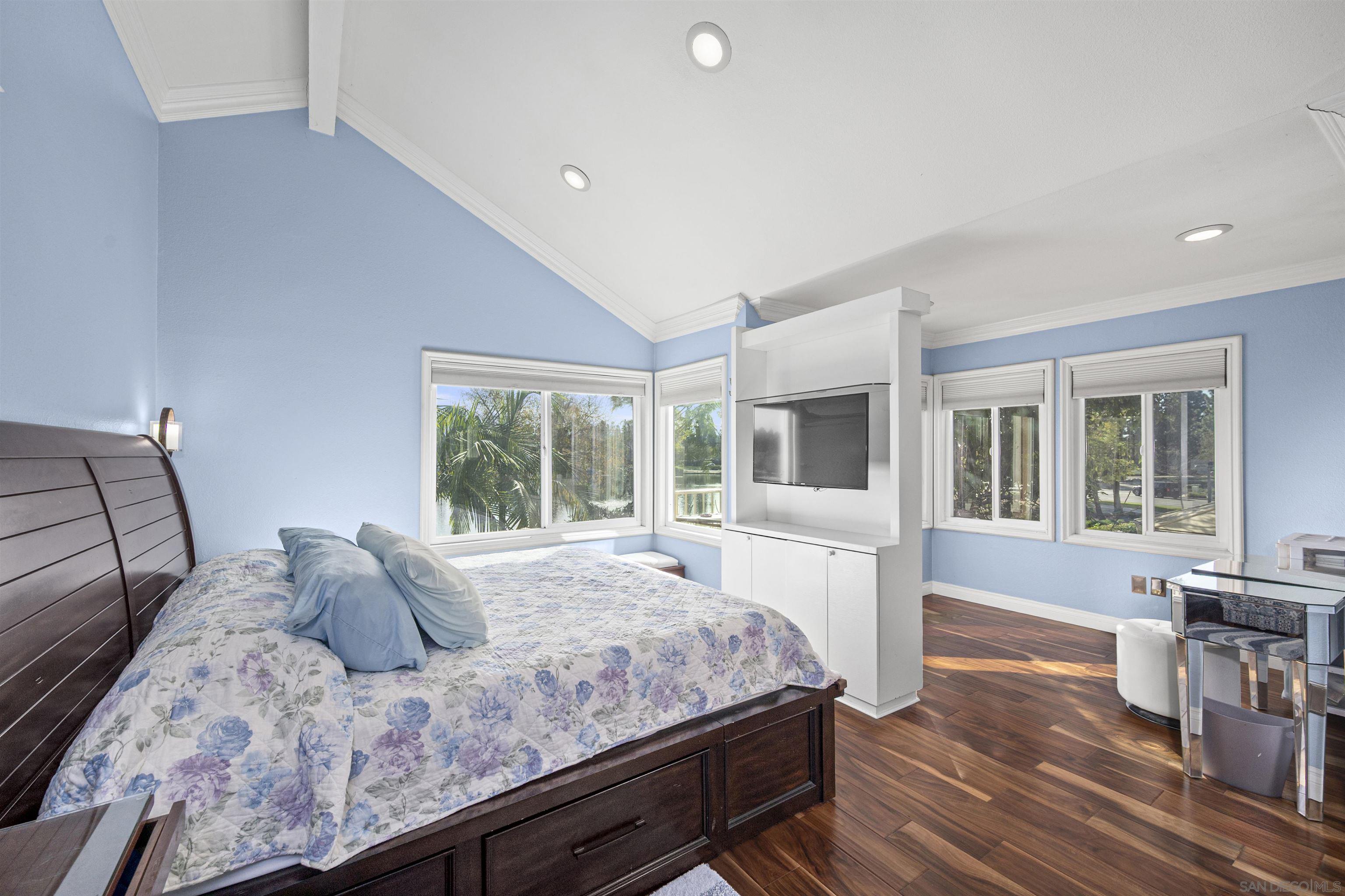 Detail Gallery Image 27 of 75 For 2092  Northshore Dr #C, Chula Vista,  CA 91913 - 3 Beds | 2/1 Baths