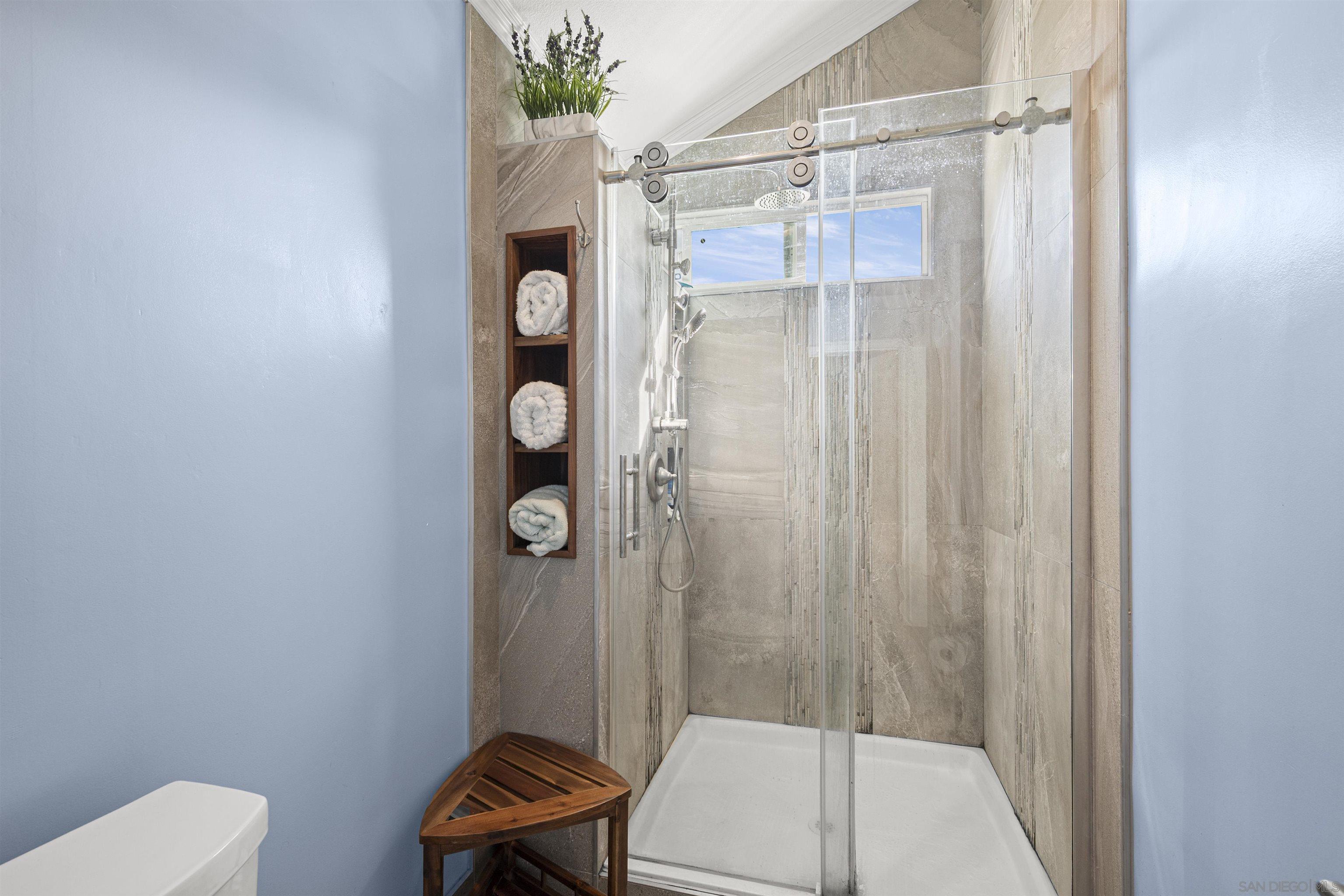 Detail Gallery Image 34 of 75 For 2092  Northshore Dr #C, Chula Vista,  CA 91913 - 3 Beds | 2/1 Baths