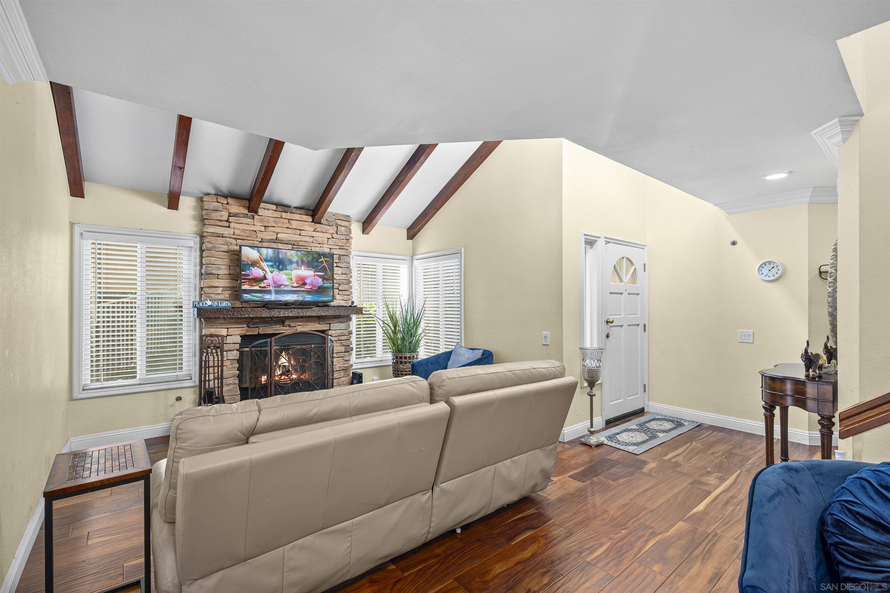 Detail Gallery Image 8 of 75 For 2092  Northshore Dr #C, Chula Vista,  CA 91913 - 3 Beds | 2/1 Baths