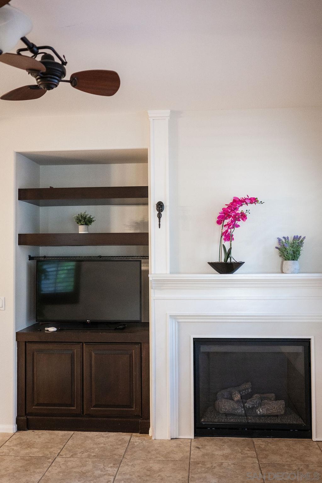 Detail Gallery Image 11 of 43 For 1808  Cyan Lane, Chula Vista,  CA 91913 - 4 Beds | 2/1 Baths