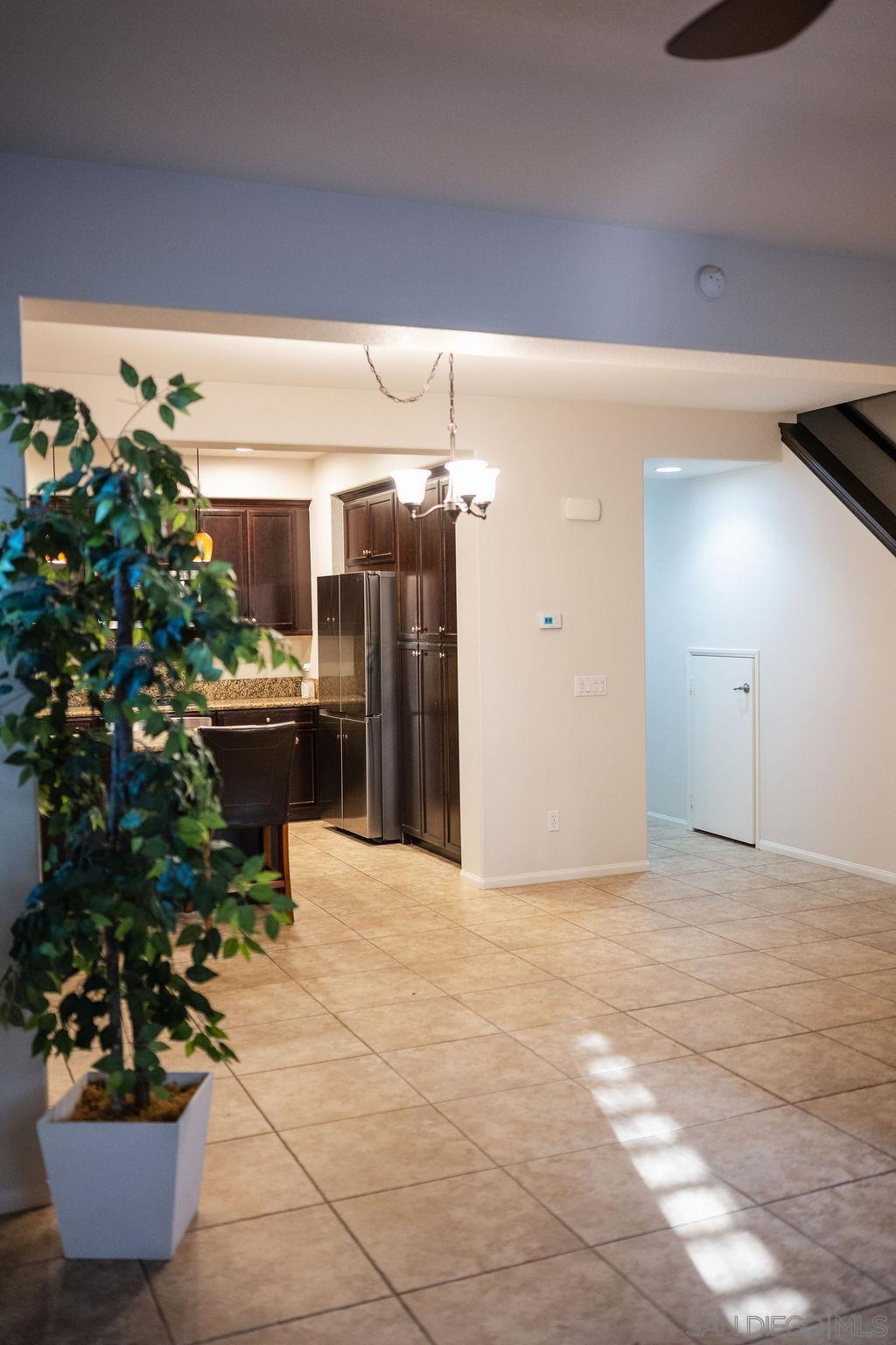 Detail Gallery Image 12 of 43 For 1808  Cyan Lane, Chula Vista,  CA 91913 - 4 Beds | 2/1 Baths