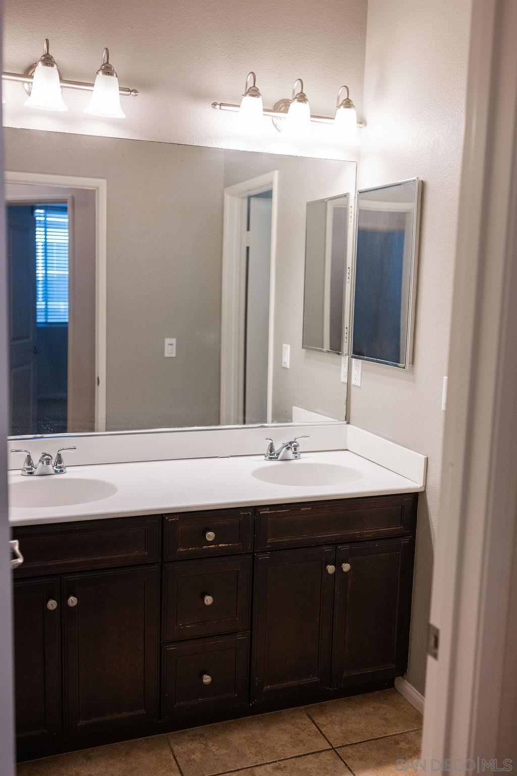 Detail Gallery Image 22 of 43 For 1808  Cyan Lane, Chula Vista,  CA 91913 - 4 Beds | 2/1 Baths