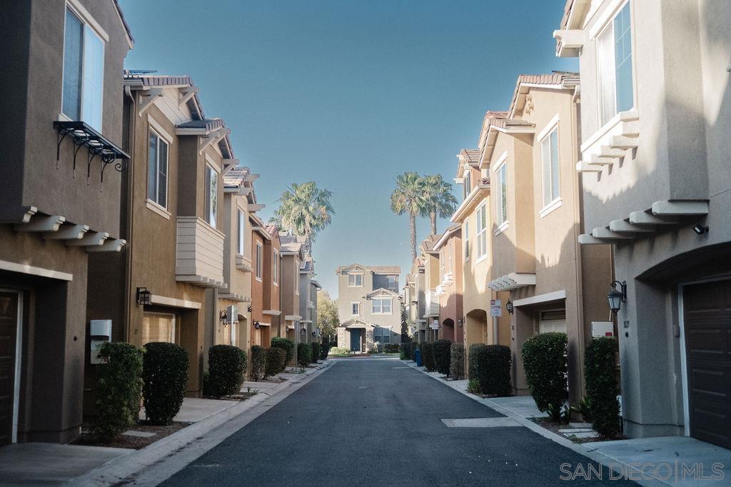 Detail Gallery Image 33 of 43 For 1808  Cyan Lane, Chula Vista,  CA 91913 - 4 Beds | 2/1 Baths