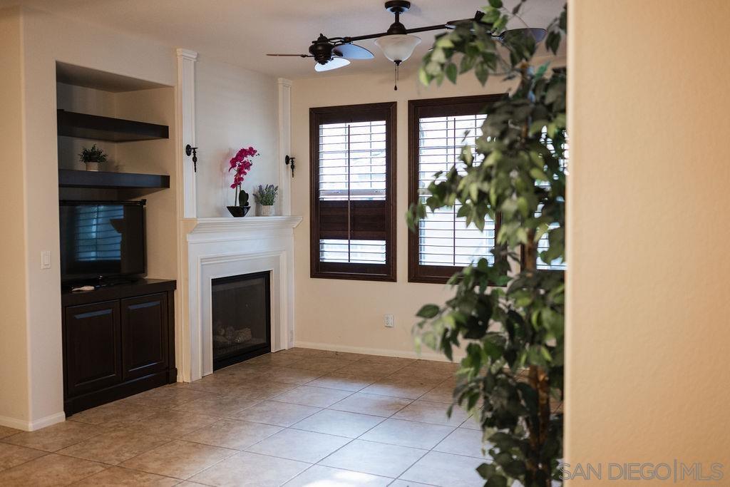 Detail Gallery Image 6 of 43 For 1808  Cyan Lane, Chula Vista,  CA 91913 - 4 Beds | 2/1 Baths